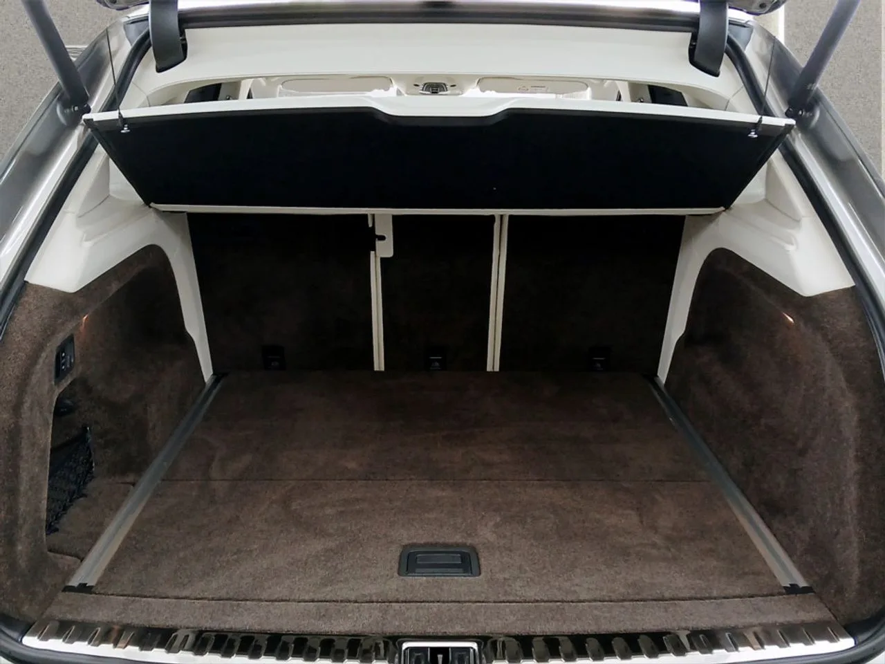 Bentley Bentayga, 22/22