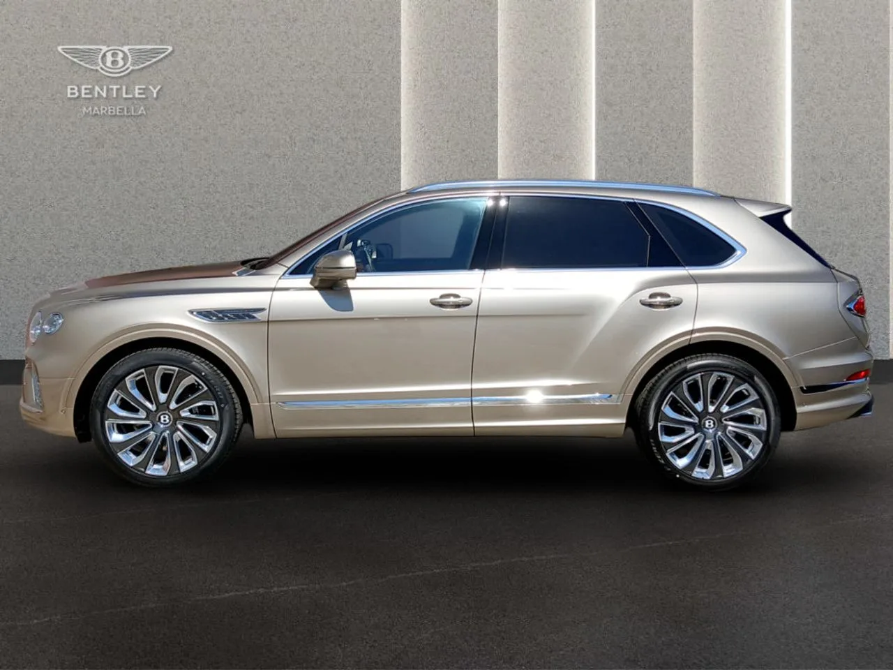 Bentley Bentayga, 8/22