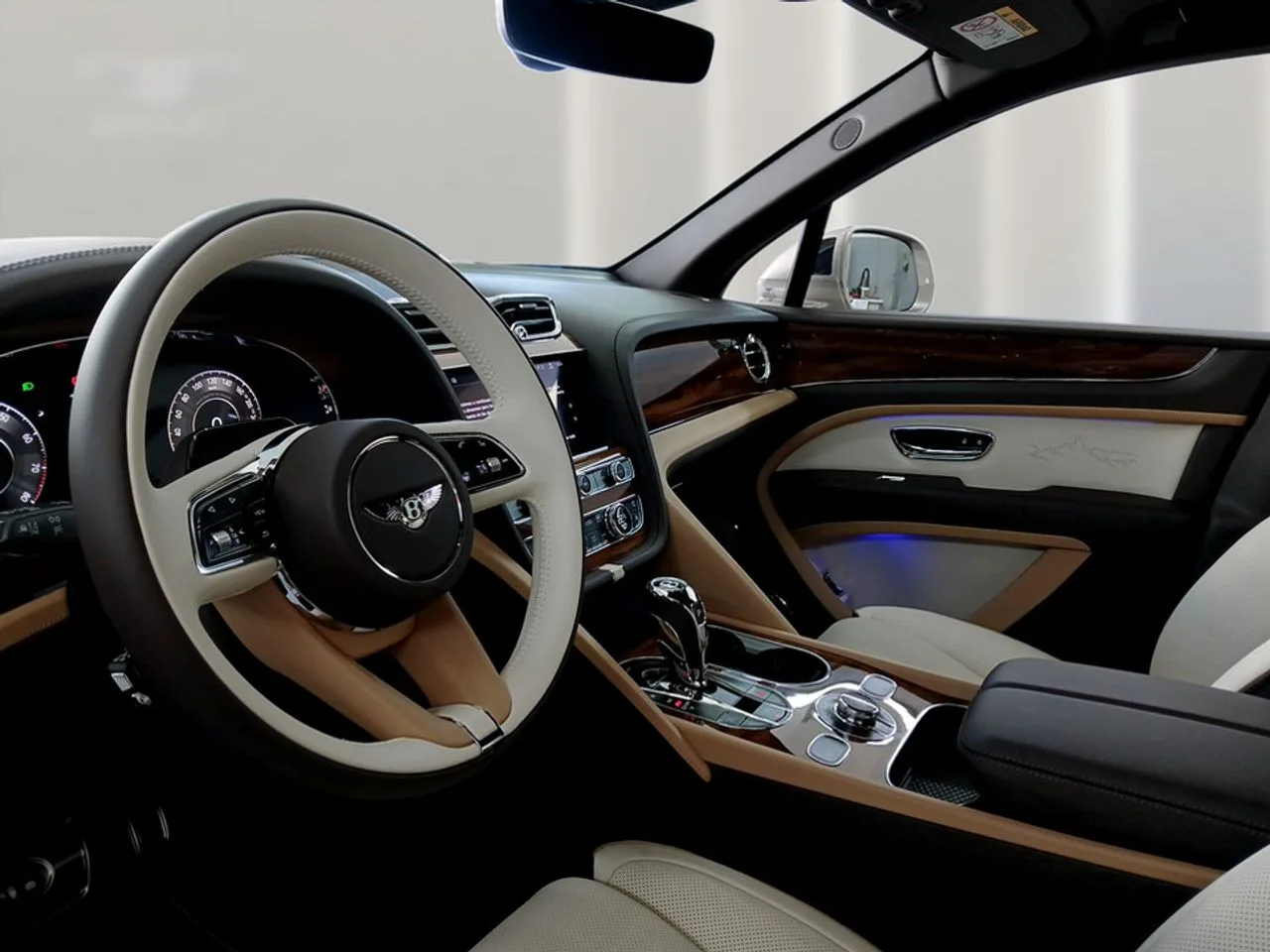 Bentley Bentayga, 9/22