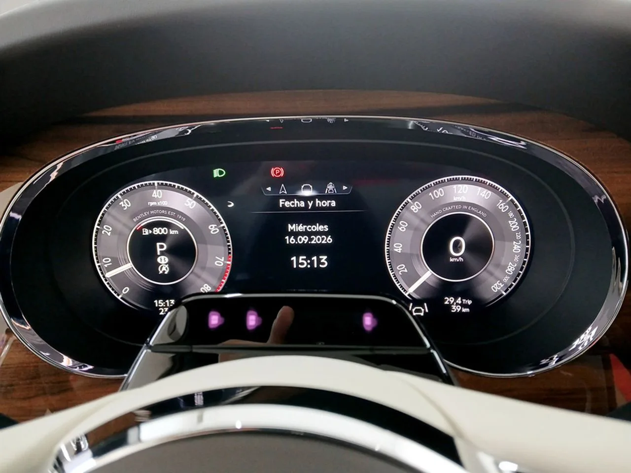 Bentley Bentayga, 13/22