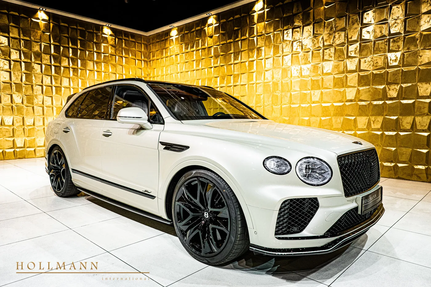 Bentley Bentayga Speed offered by a specialist dealer in Stuhr, Germany, photo 2 of 8