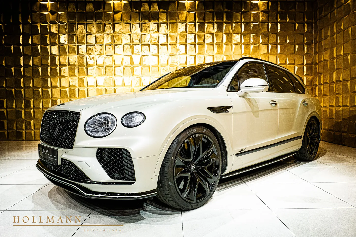 Bentley Bentayga Speed offered by a specialist dealer in Stuhr, Germany, photo 4 of 8