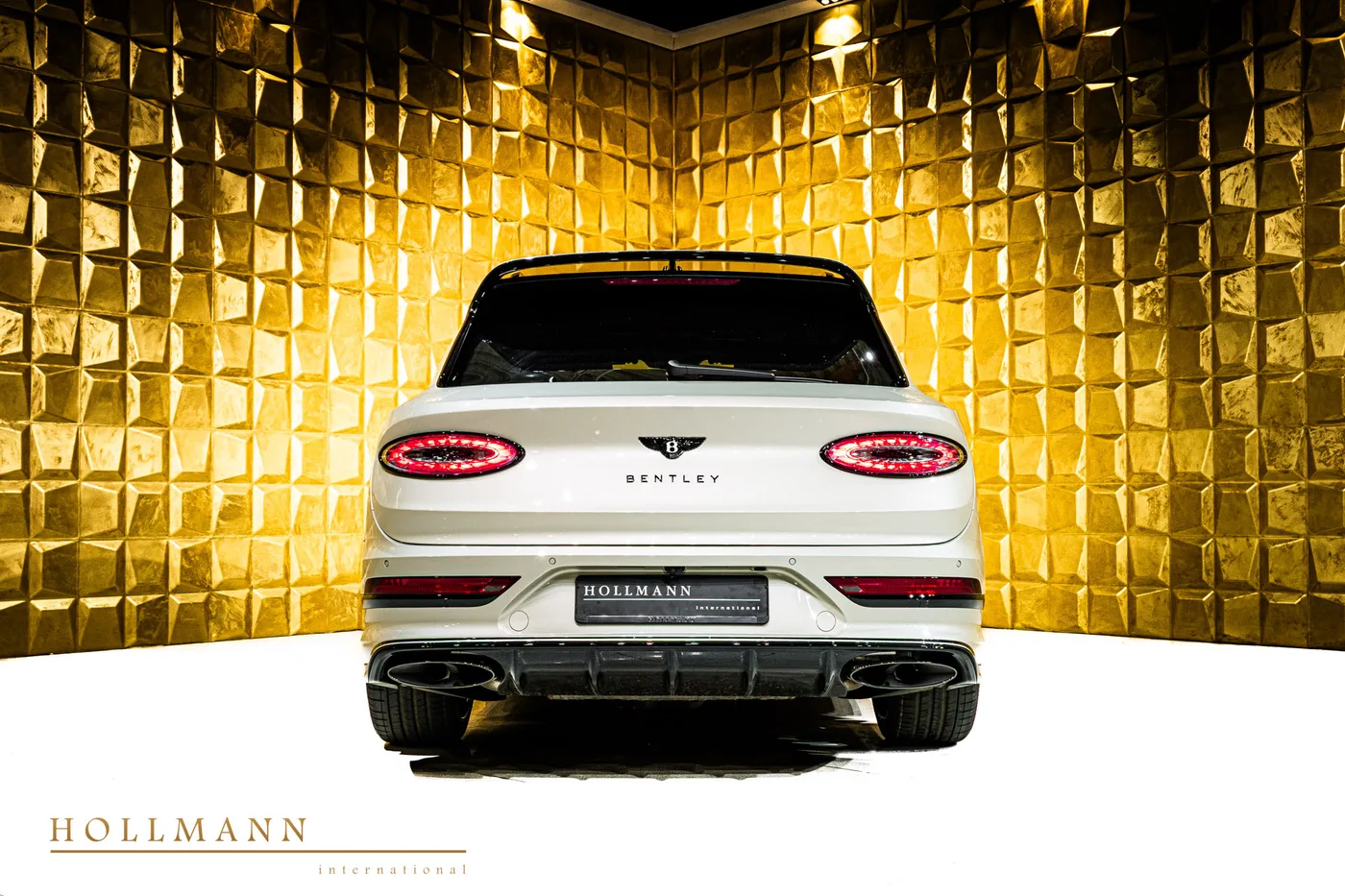 Bentley Bentayga Speed offered by a specialist dealer in Stuhr, Germany, photo 8 of 8