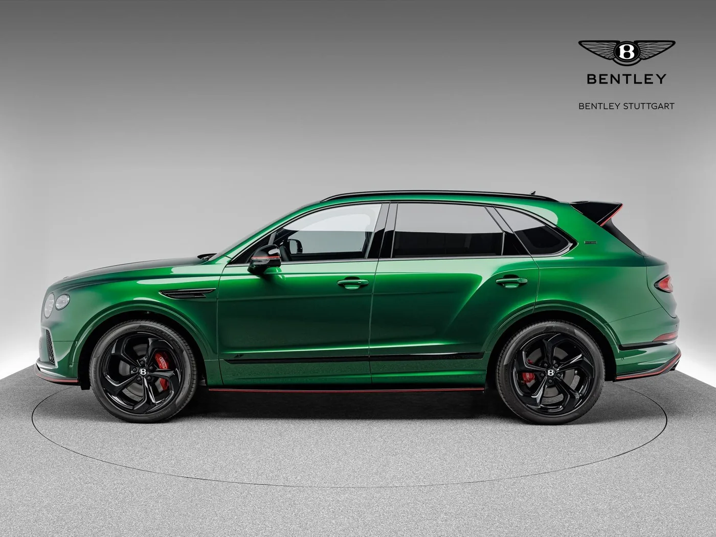 Bentley Bentayga S offered by a specialist dealer in Böblingen, Germany, photo 6 of 15