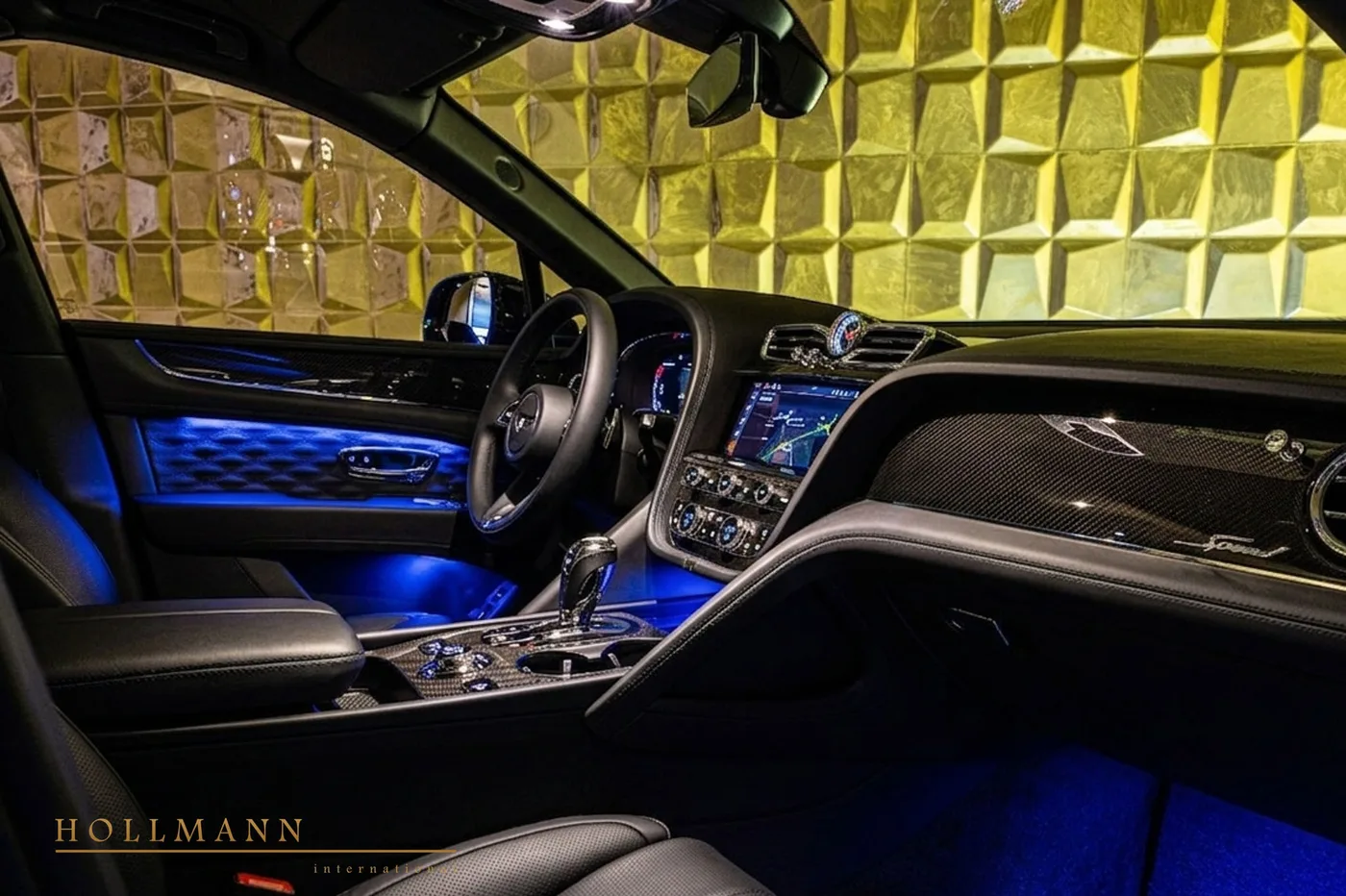 Bentley Bentayga Speed offered by a specialist dealer in Stuhr, Germany, photo 11 of 25