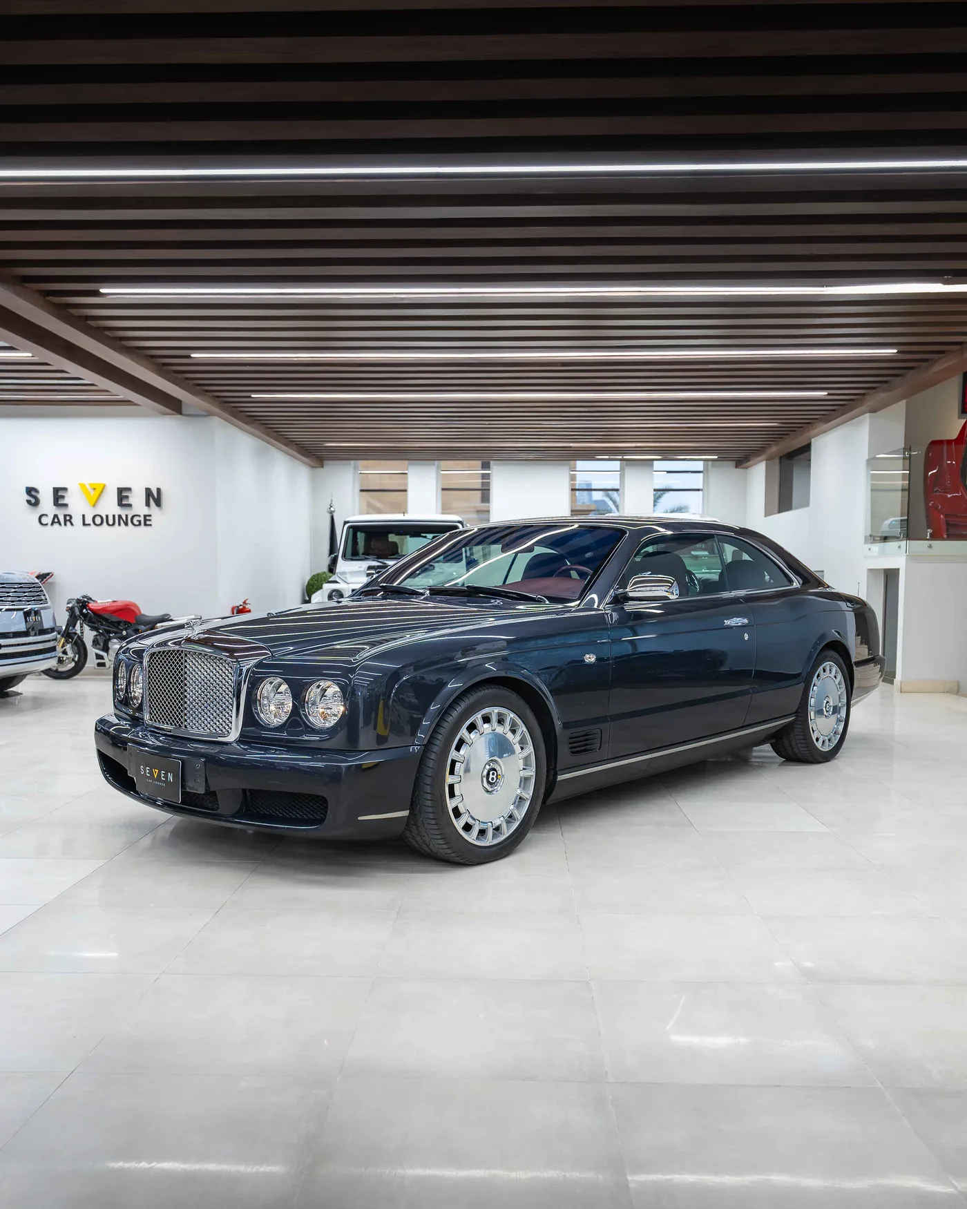 2009 Bentley Brooklands offered by a supercar dealer in Riyadh, Saudi Arabia, photo 3 of 19