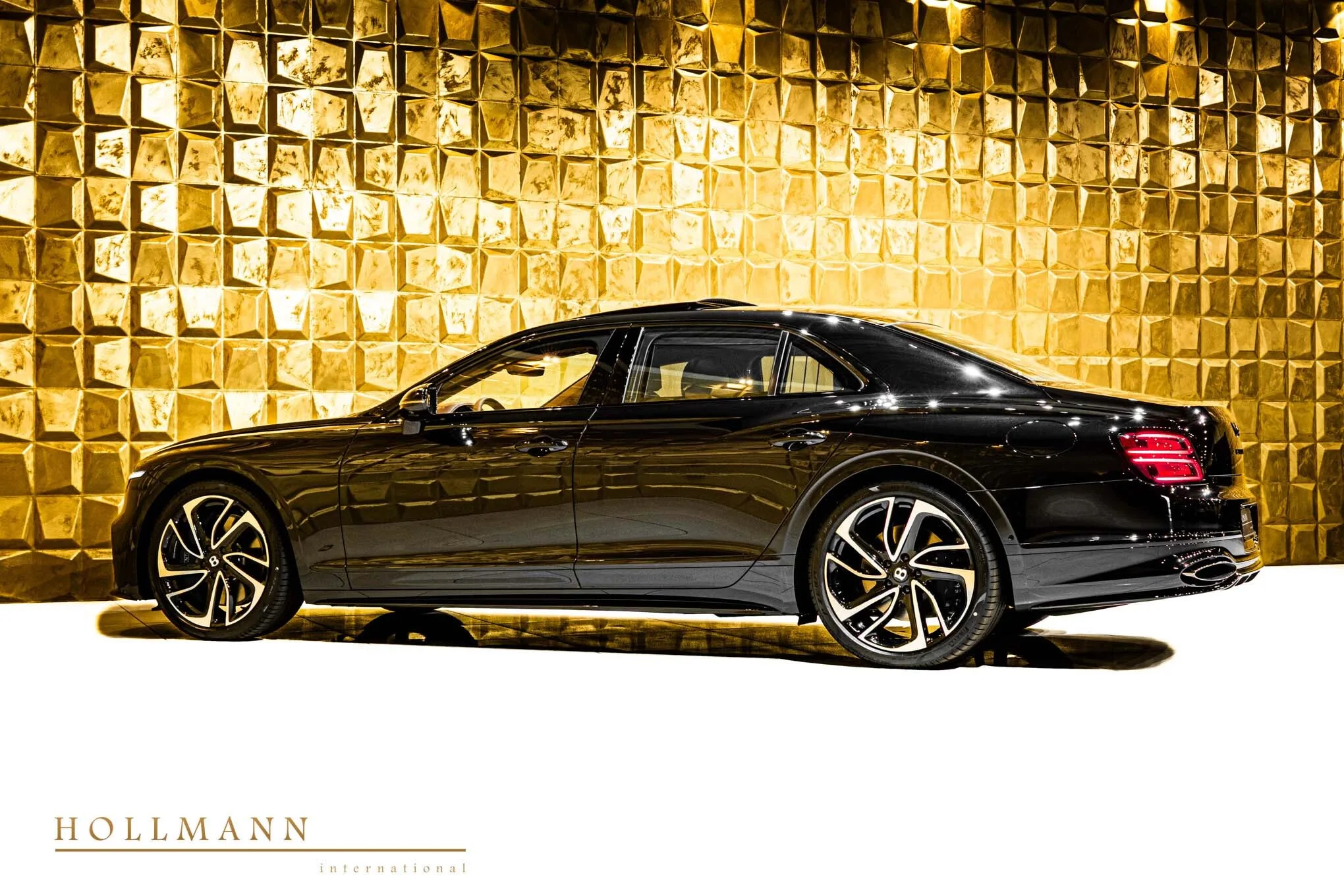 Bentley Flying Spur S V8 Hybrid, MY2027, 5/30