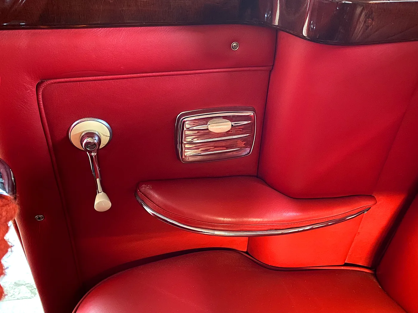 1955 BMW 502 V8 Cabrio angeboten von einem Oldtimerspezialisten in Lindau, Deutschland, Foto 15 von 20