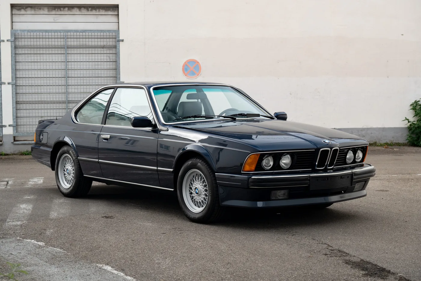 1989 BMW 635 CSi Coupé angeboten von einem Oldtimerspezialisten in Lindau, Deutschland, Foto 4 von 20