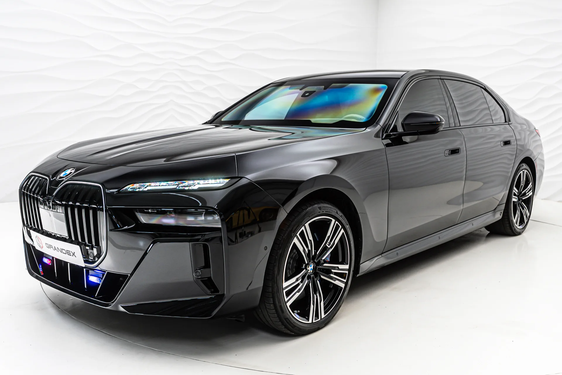 BMW 760i xDrive, armoured B6 offered by a supercar dealer in Sengenthal, Germany, main photo