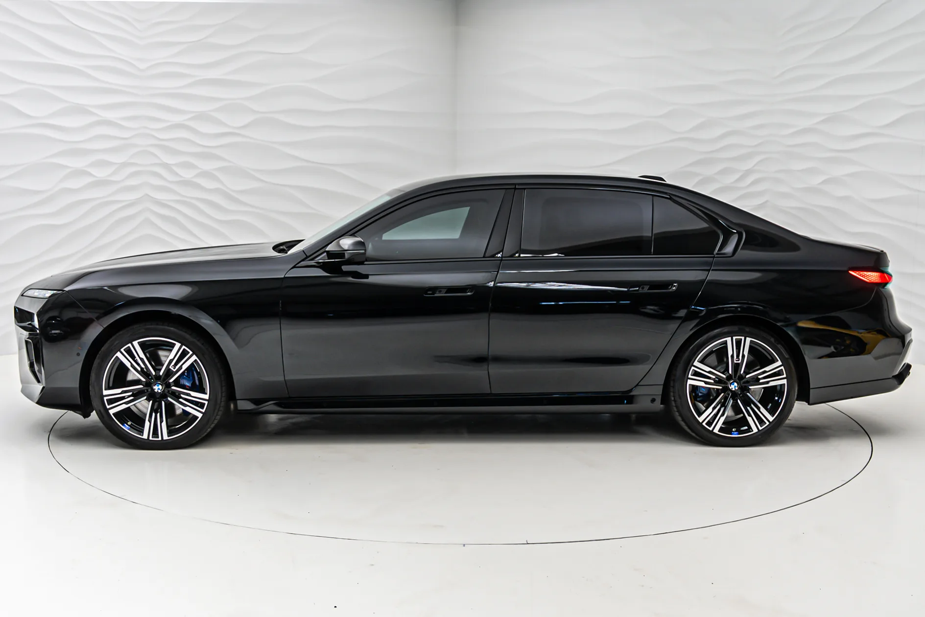 BMW 760i xDrive, armoured B6, 3/30