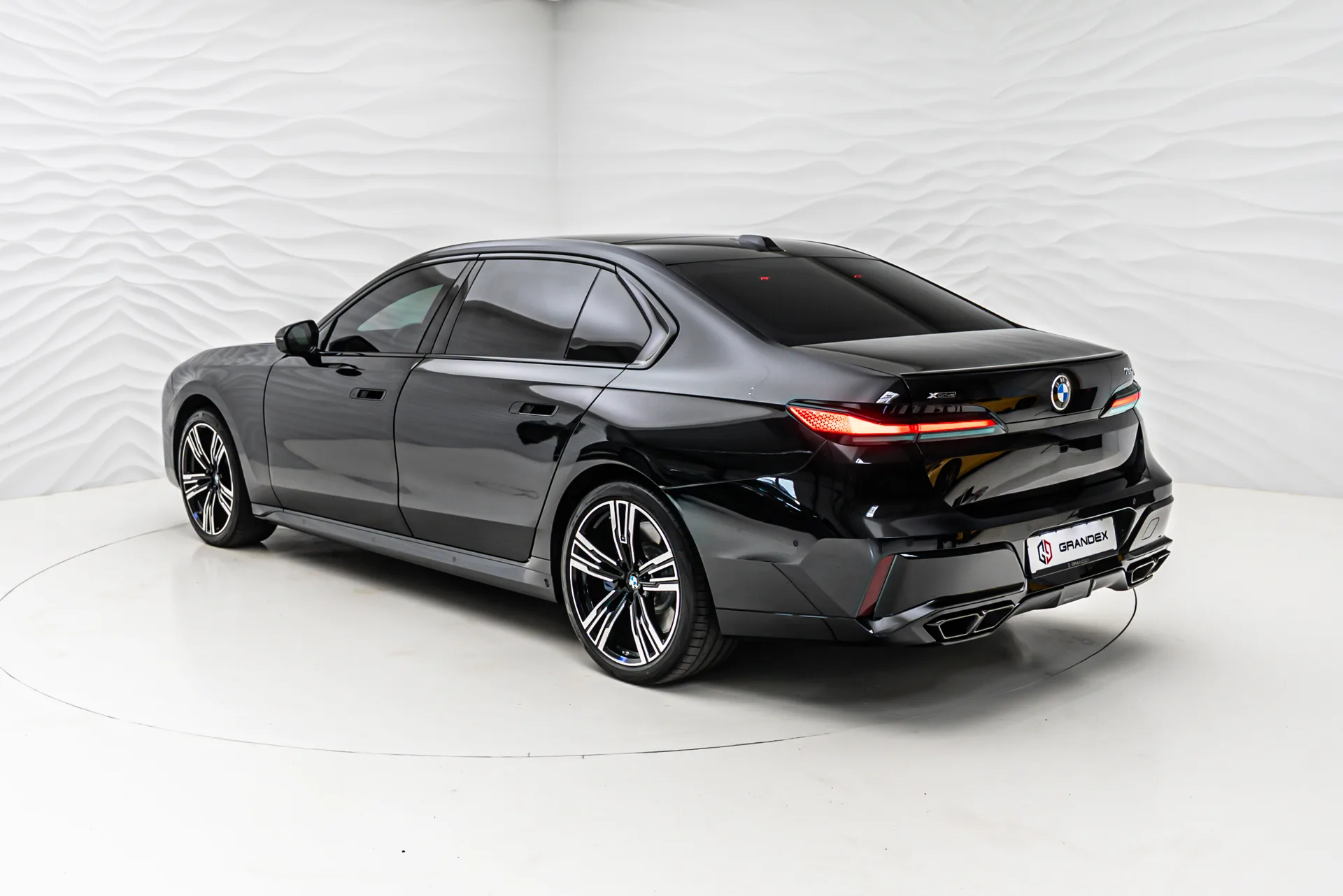 BMW 760i xDrive, armoured B6, 4/30