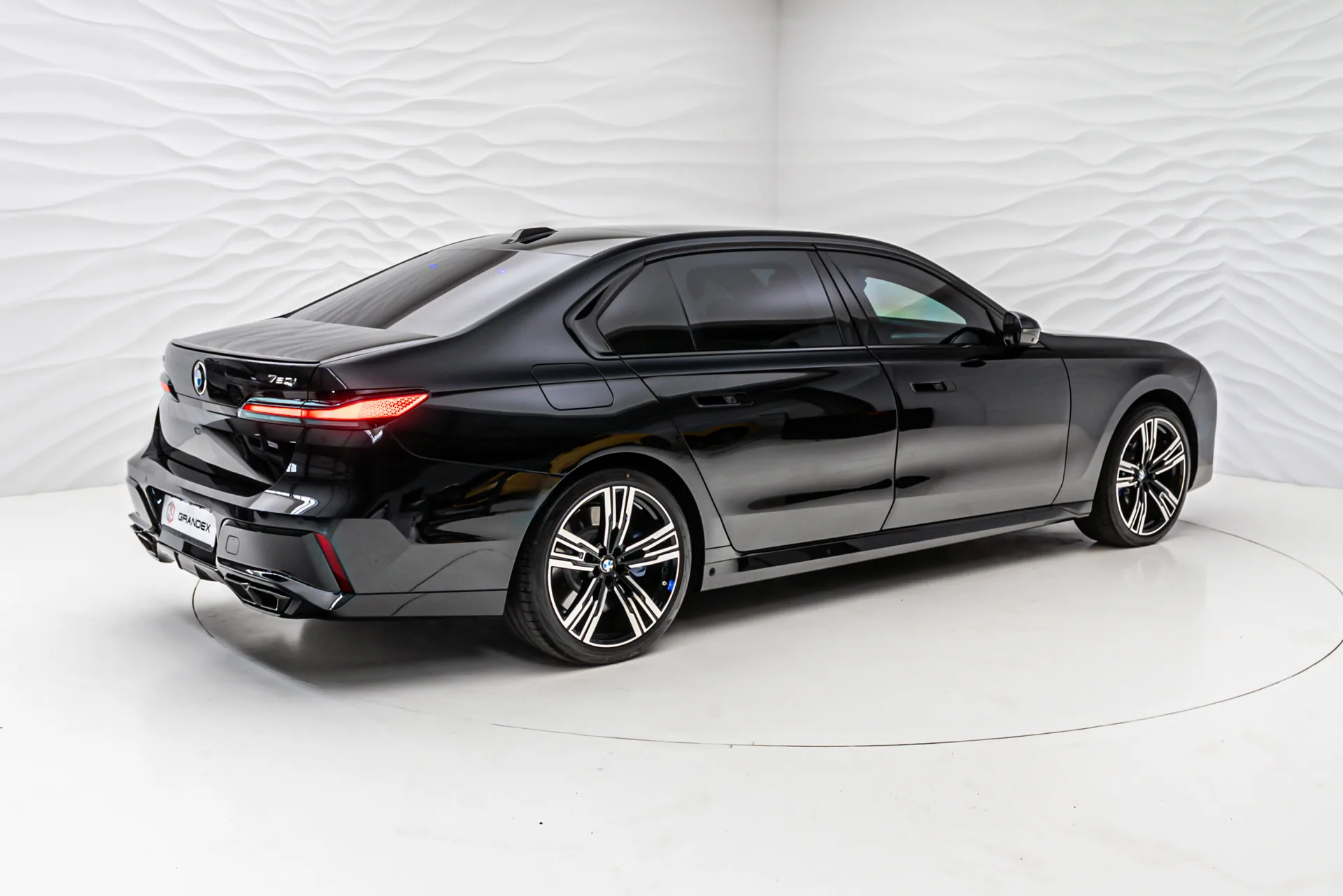 BMW 760i xDrive, armoured B6, 6/30