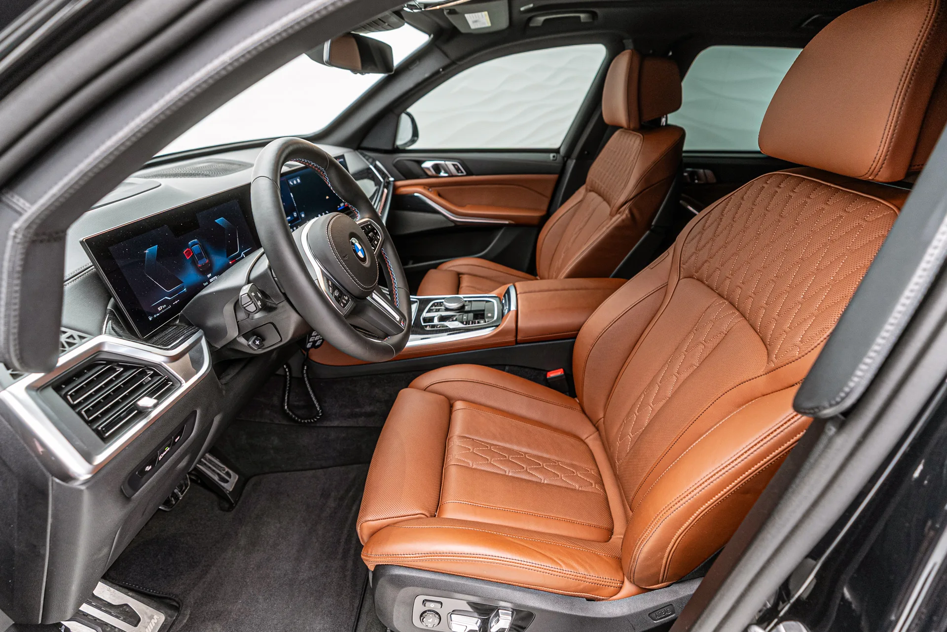 BMW X5 M60i armoured B6, 23/30