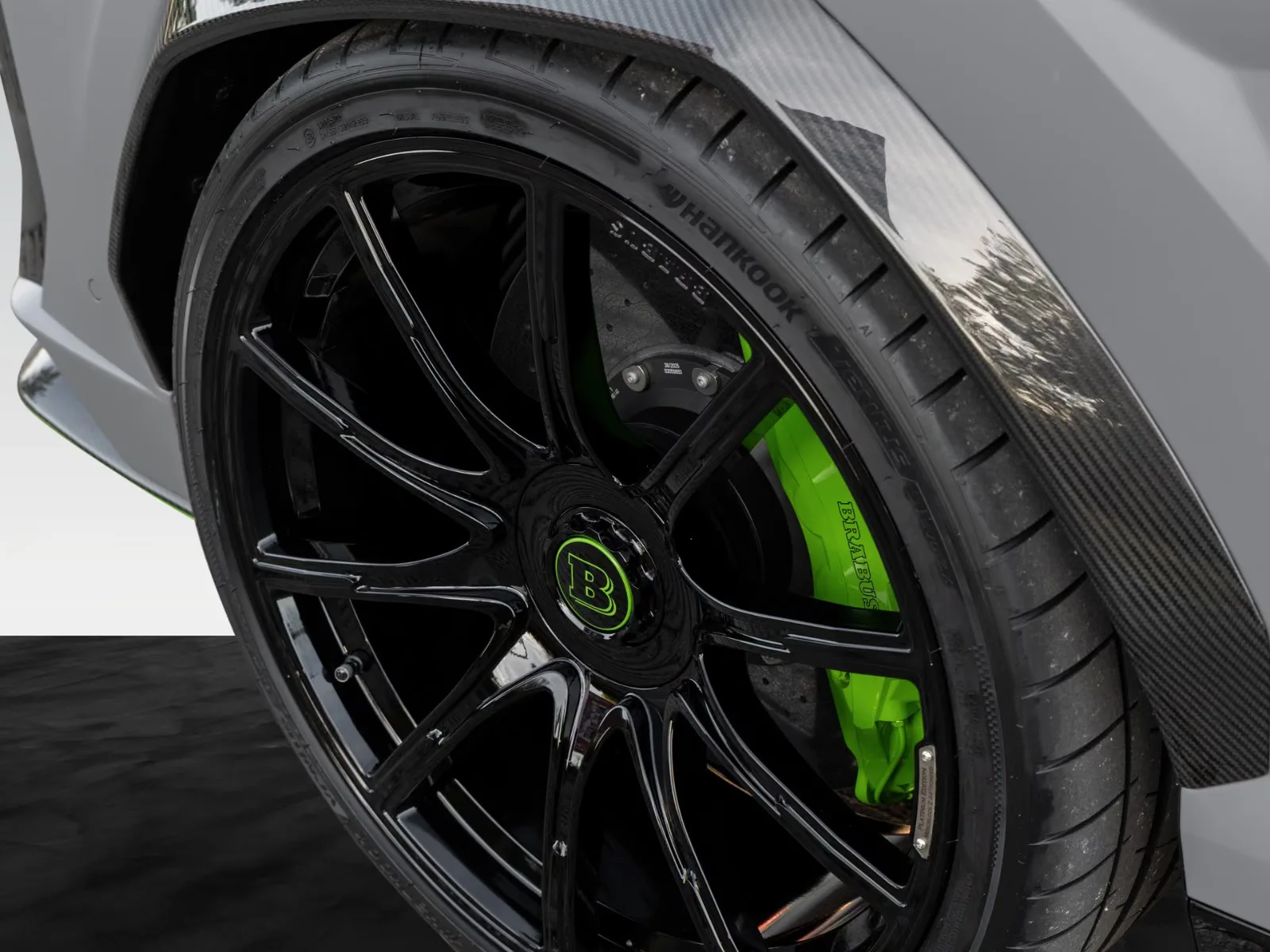 Brabus 900 Urus SE, 18/30