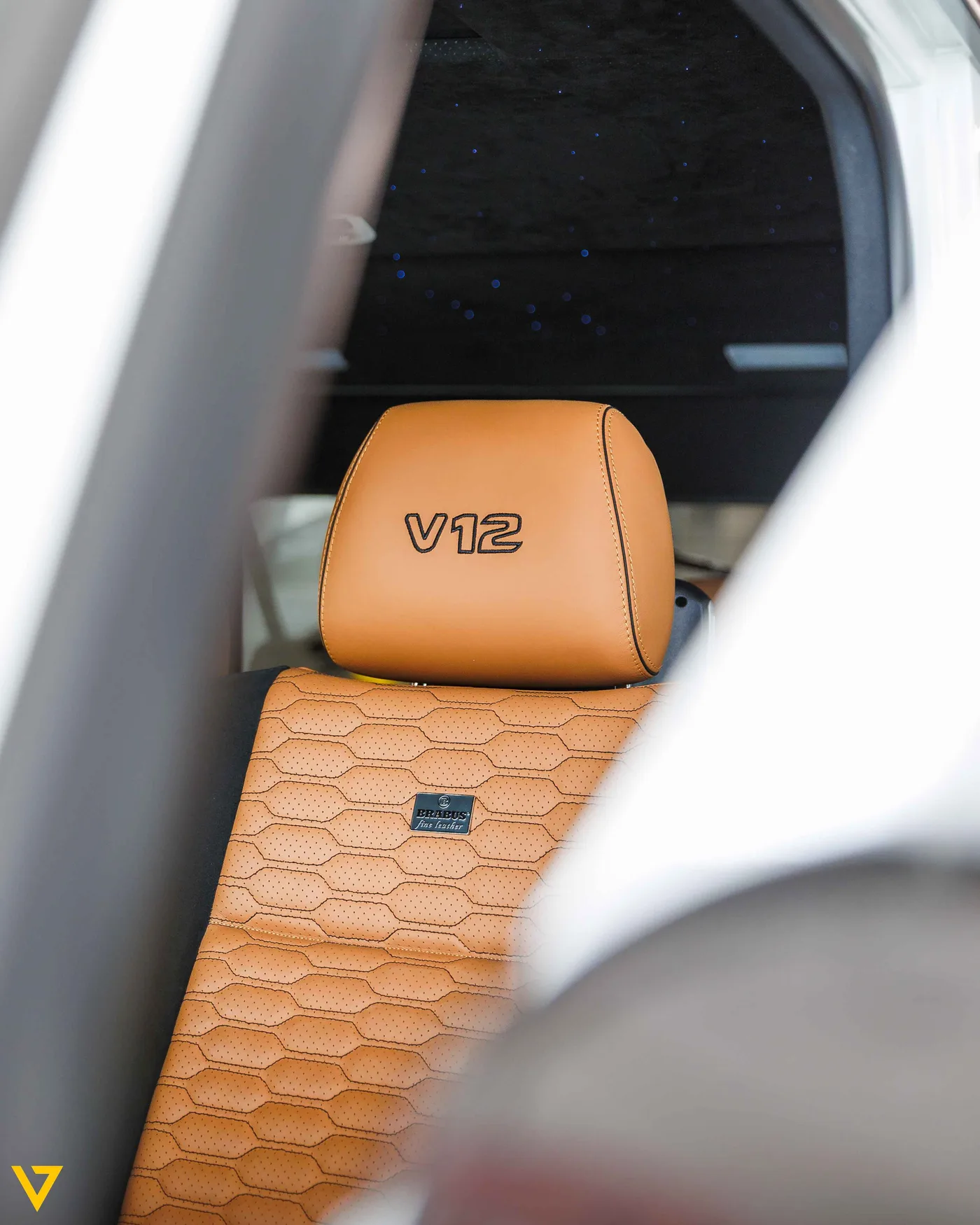 Brabus G 800 offered by a supercar dealer in Riyadh, Saudi Arabia, photo 10 of 20