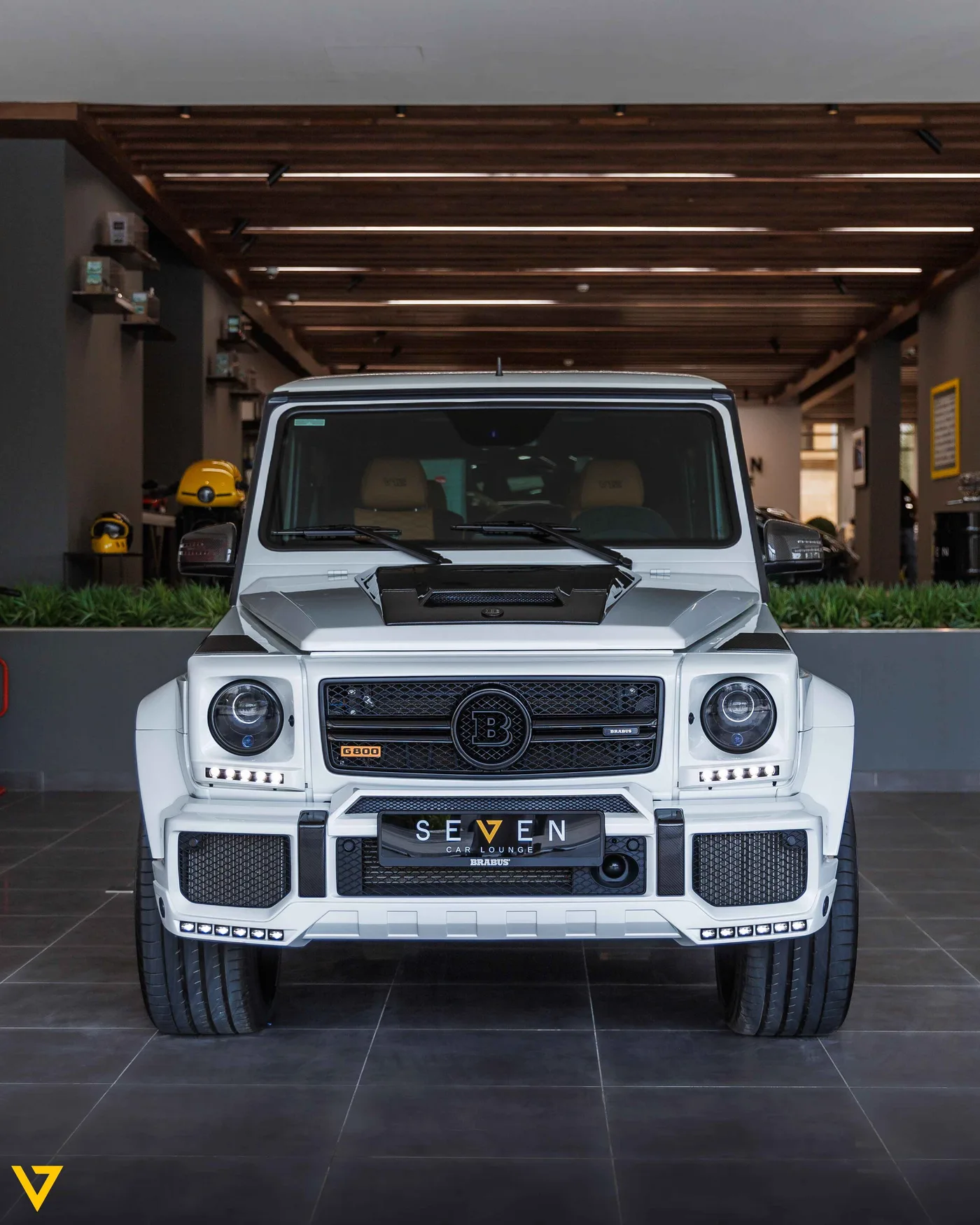 Brabus G 800 offered by a supercar dealer in Riyadh, Saudi Arabia, photo 16 of 20