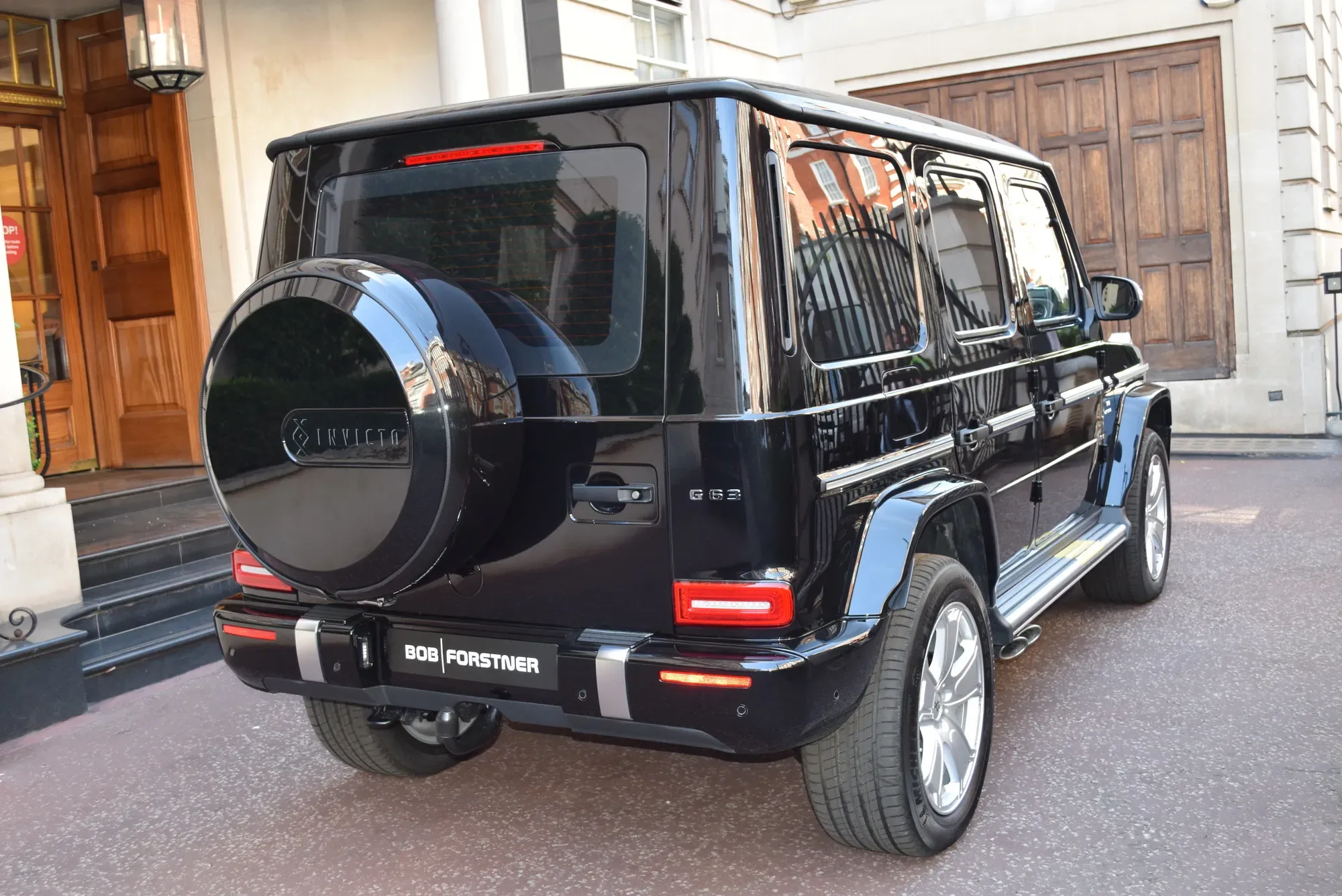BRABUS Invicto Pure, 3/30