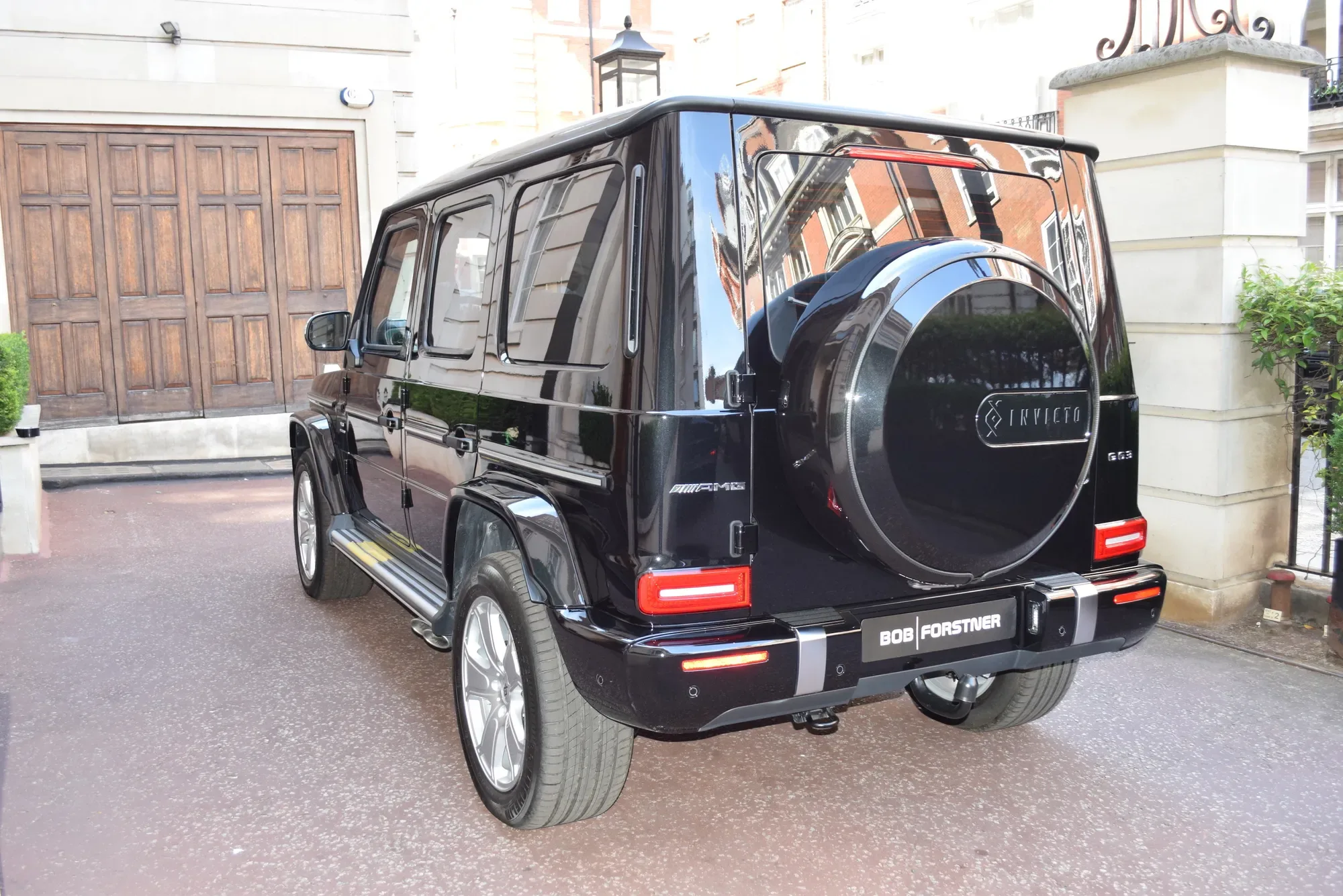 BRABUS Invicto Pure, 4/30