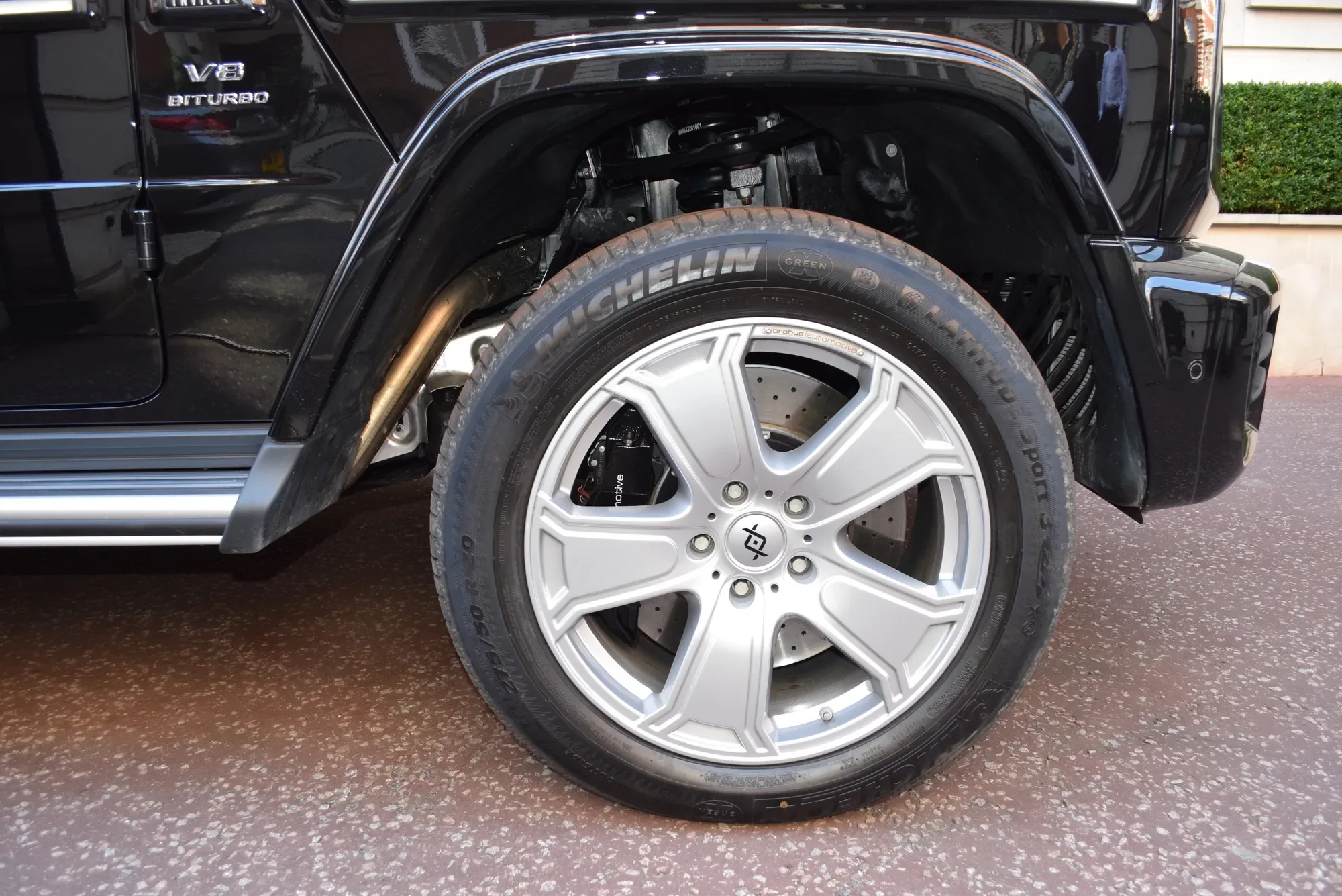BRABUS Invicto Pure, 10/30