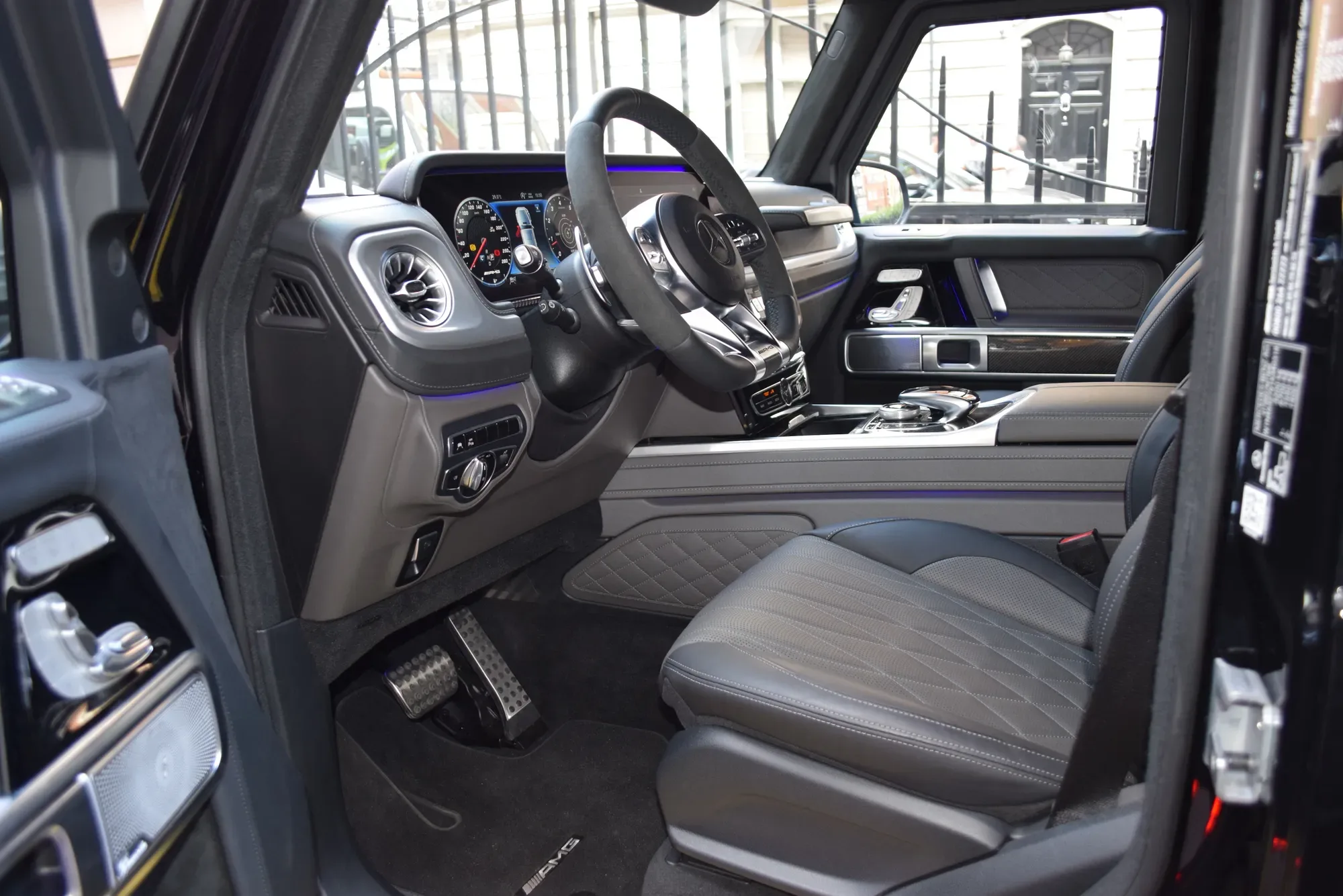 BRABUS Invicto Pure, 20/30