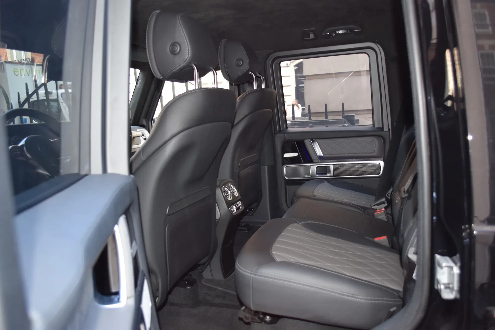 BRABUS Invicto Pure, 25/30
