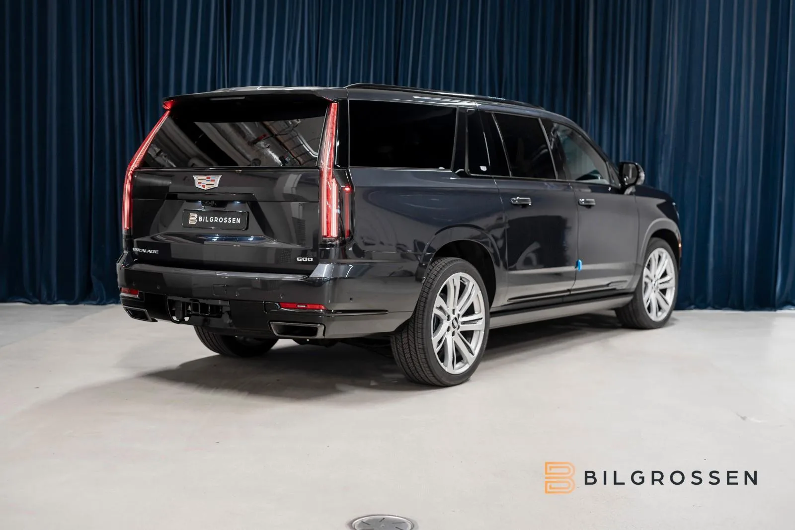 Cadillac Escalade ESV Sport Platinum, 5/24