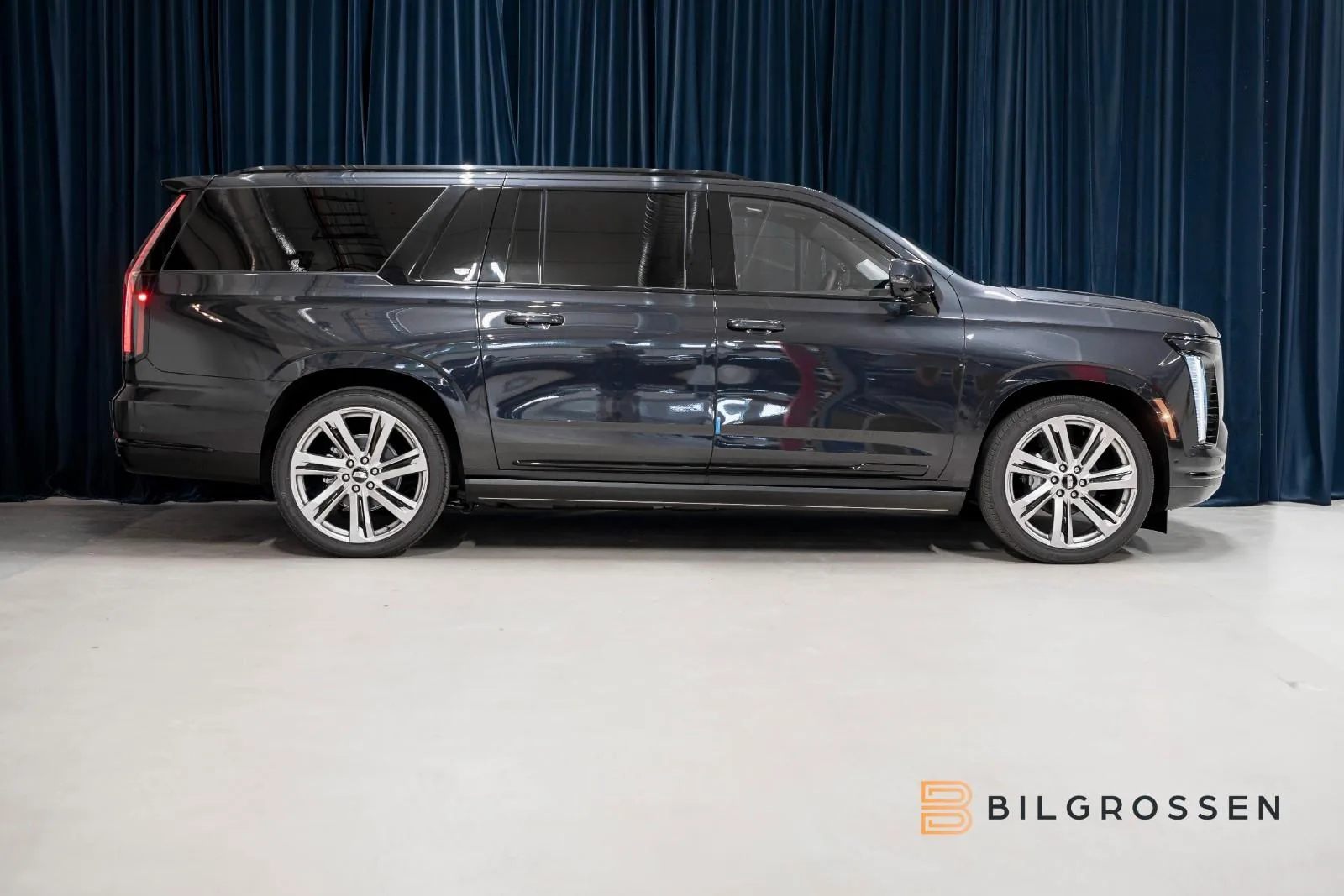 Cadillac Escalade ESV Sport Platinum, 6/24