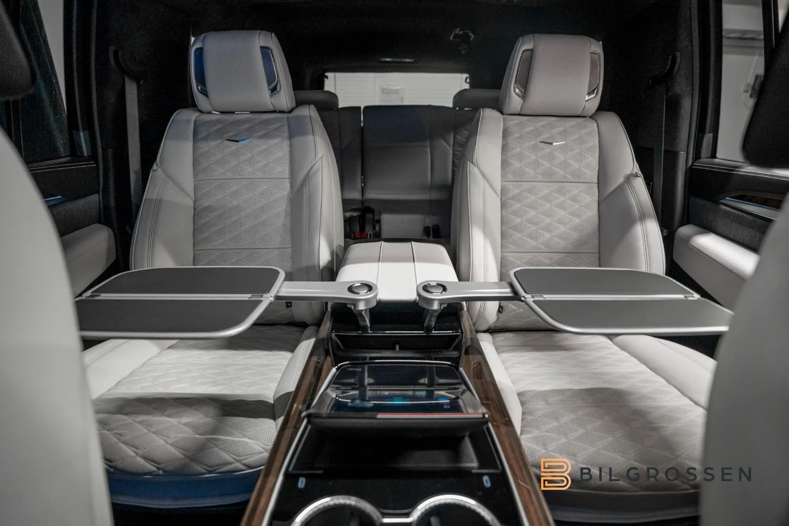 Cadillac Escalade ESV Sport Platinum, 18/24