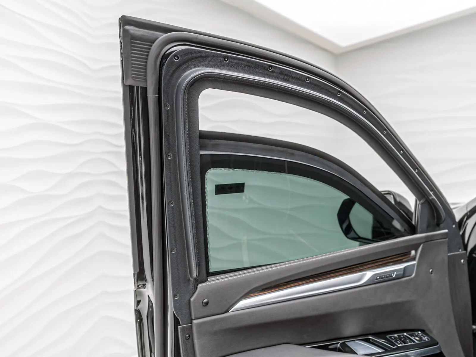 Cadillac Escalade ESV Premium Luxury, gepanzert B6, 17/30