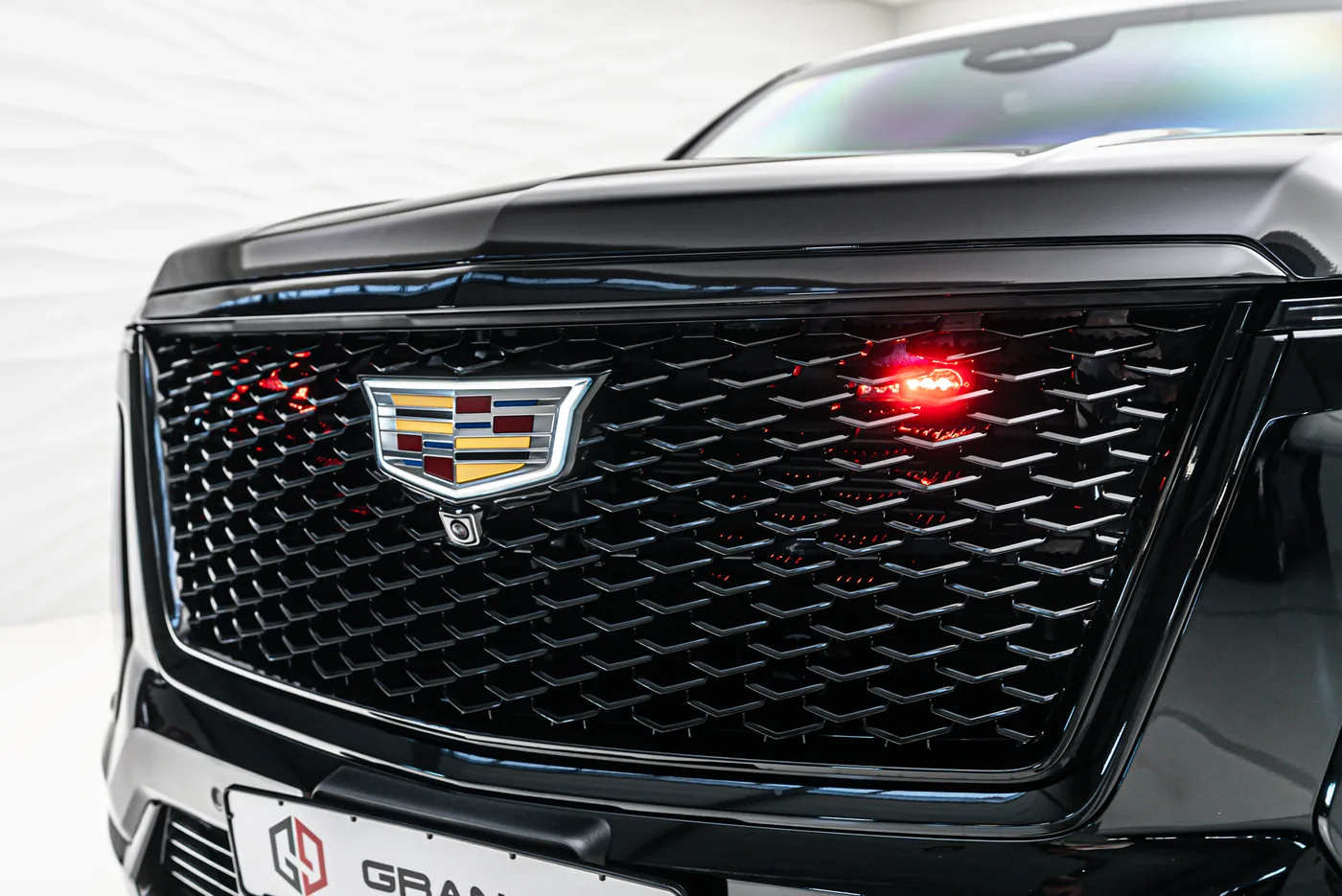 Cadillac Escalade Long, Sport Platinum, Armoured B6 proposée par un concessionnaire spécialisé à Sengenthal, Allemagne, photo 10 sur 25