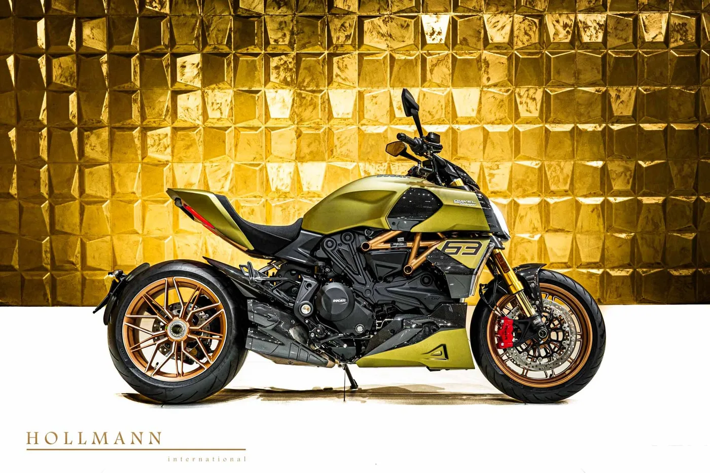 Ducati Diavel 1260 proposée par un concessionnaire spécialisé à Stuhr, Allemagne, photo 2 sur 8