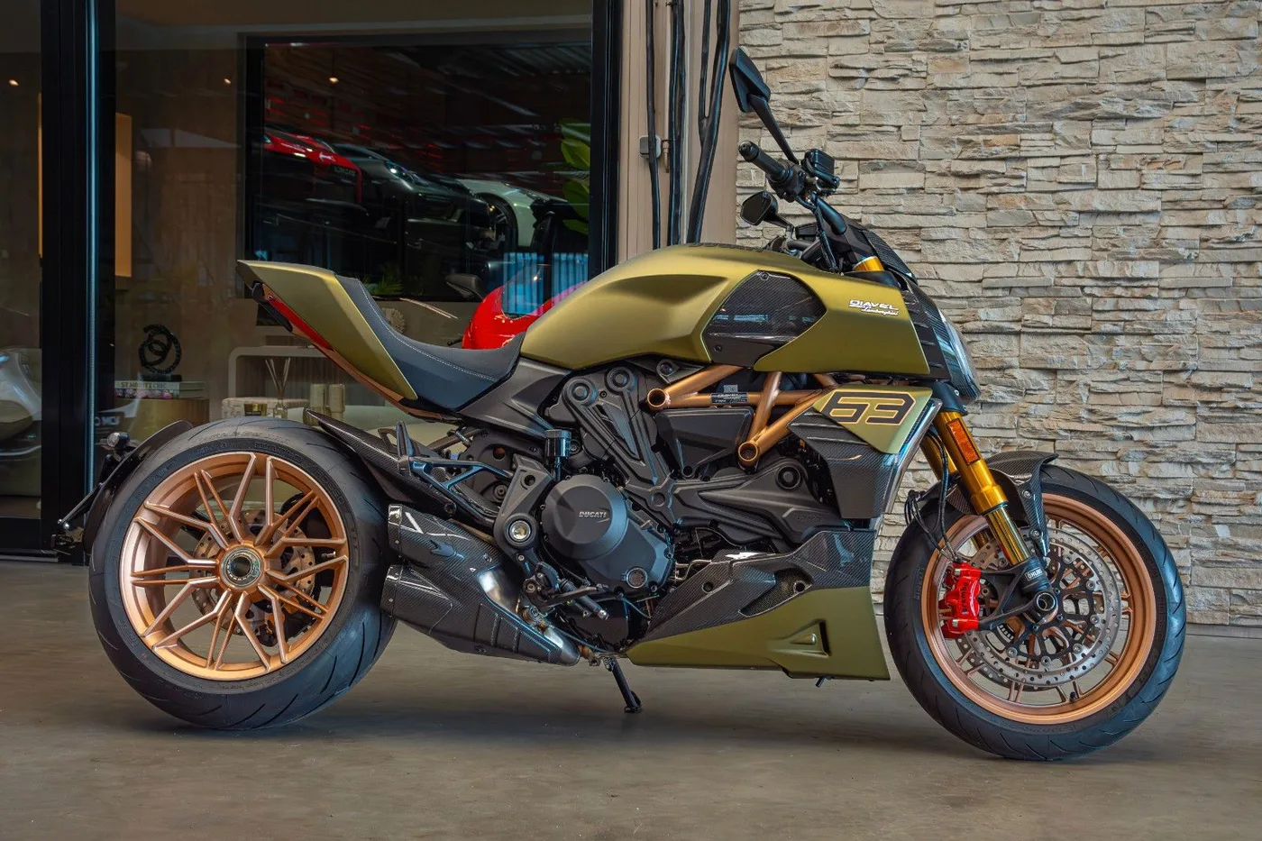 Ducati Diavel 1260 S angeboten von einem Händler für Luxusmotorräder in Gronau, Deutschland, Foto 2 von 25