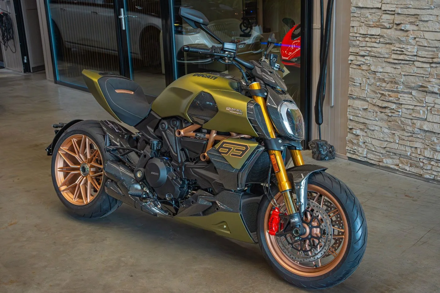 Ducati Diavel 1260 S angeboten von einem Händler für Luxusmotorräder in Gronau, Deutschland, Foto 3 von 25