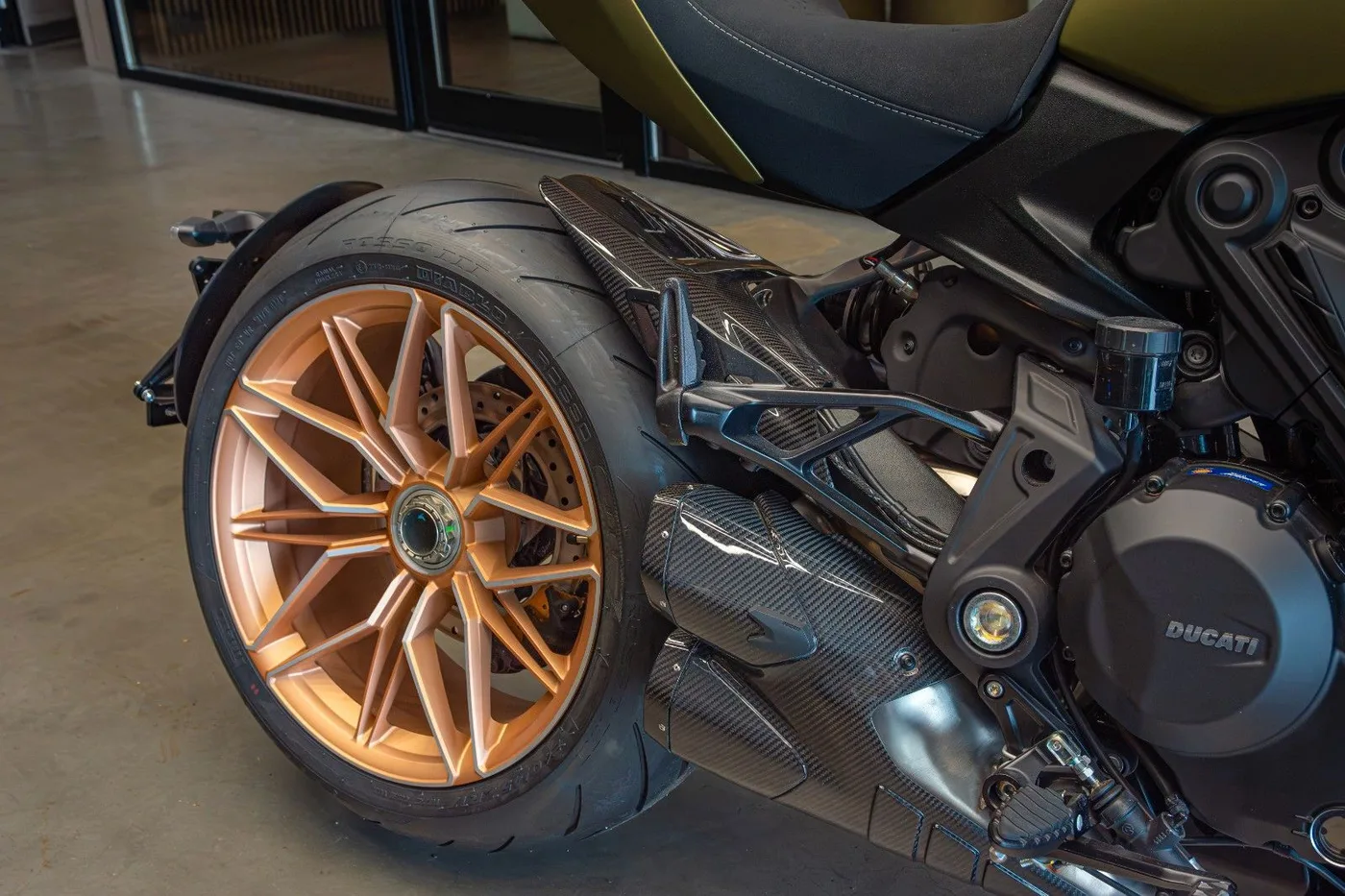 Ducati Diavel 1260 S angeboten von einem Händler für Luxusmotorräder in Gronau, Deutschland, Foto 6 von 25