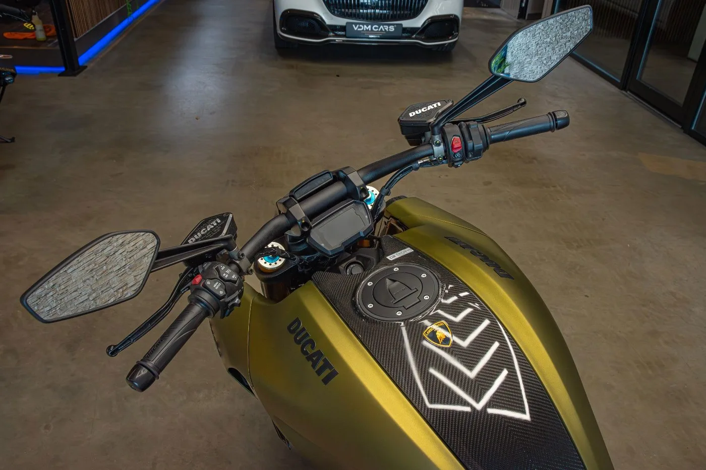 Ducati Diavel 1260 S angeboten von einem Händler für Luxusmotorräder in Gronau, Deutschland, Foto 21 von 25