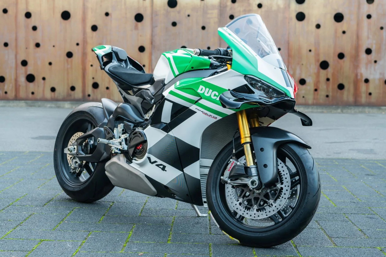 Ducati Panigale V4 angeboten von einem Händler für Luxusmotorräder in Gronau, Deutschland, Hauptfoto