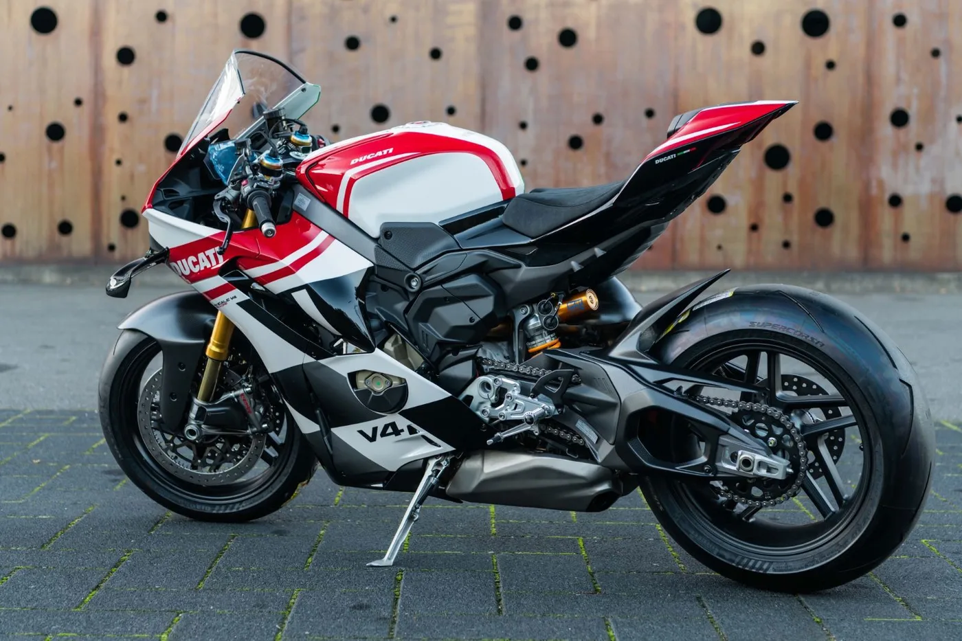 Ducati Panigale V4 angeboten von einem Händler für Luxusmotorräder in Gronau, Deutschland, Foto 4 von 15