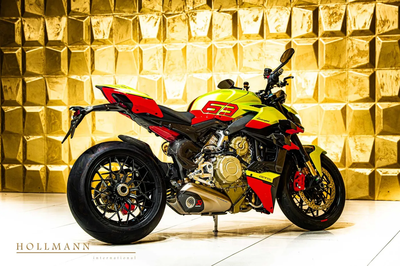 Ducati Streetfighter V4 proposée par un concessionnaire spécialisé à Stuhr, Allemagne, photo 6 sur 8