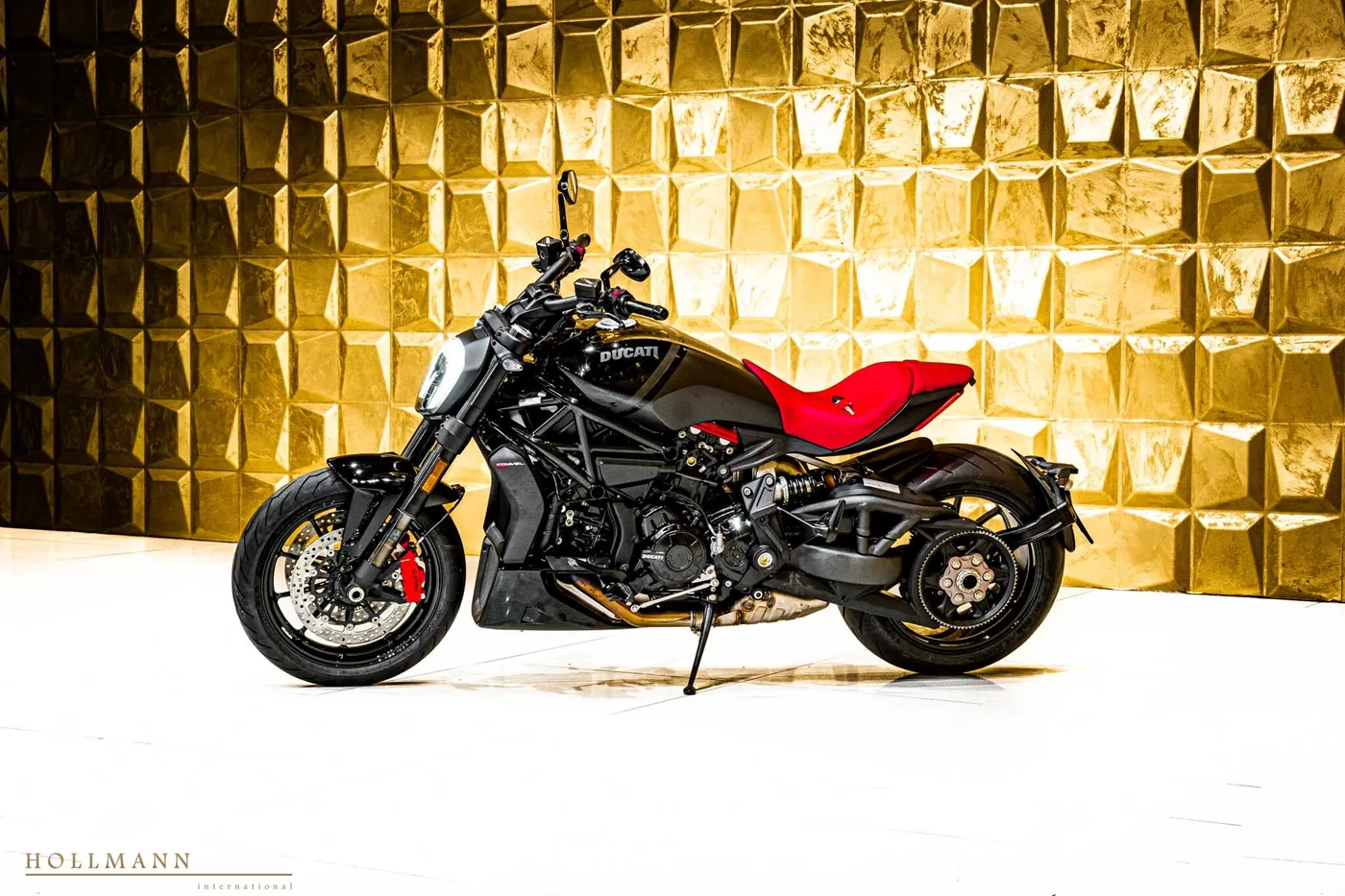 Ducati XDiavel angeboten von einem Fachhändler in Stuhr, Deutschland, Foto 4 von 8
