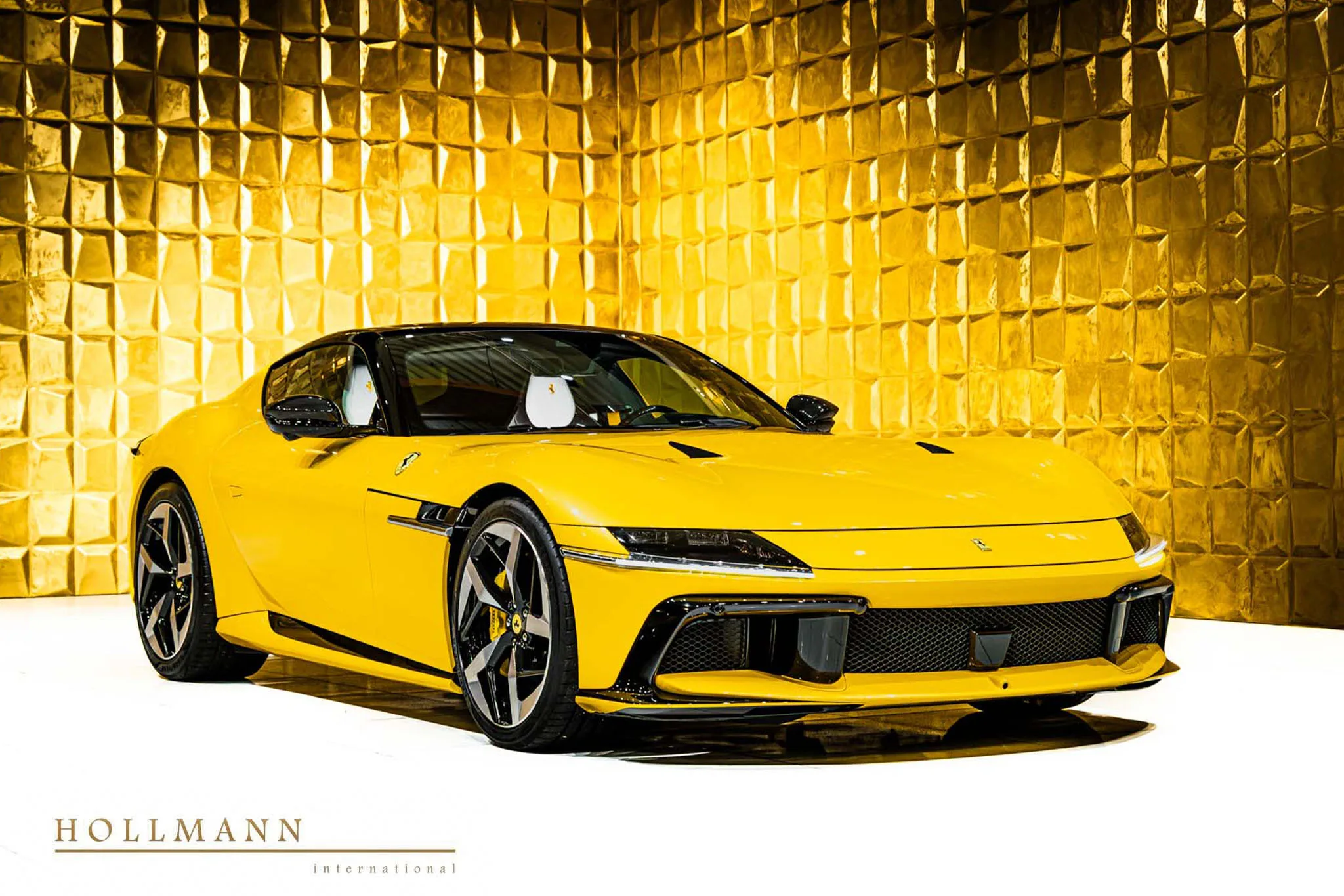 Ferrari 12Cilindri angeboten von einem Fachhändler in Stuhr, Deutschland, Hauptfoto