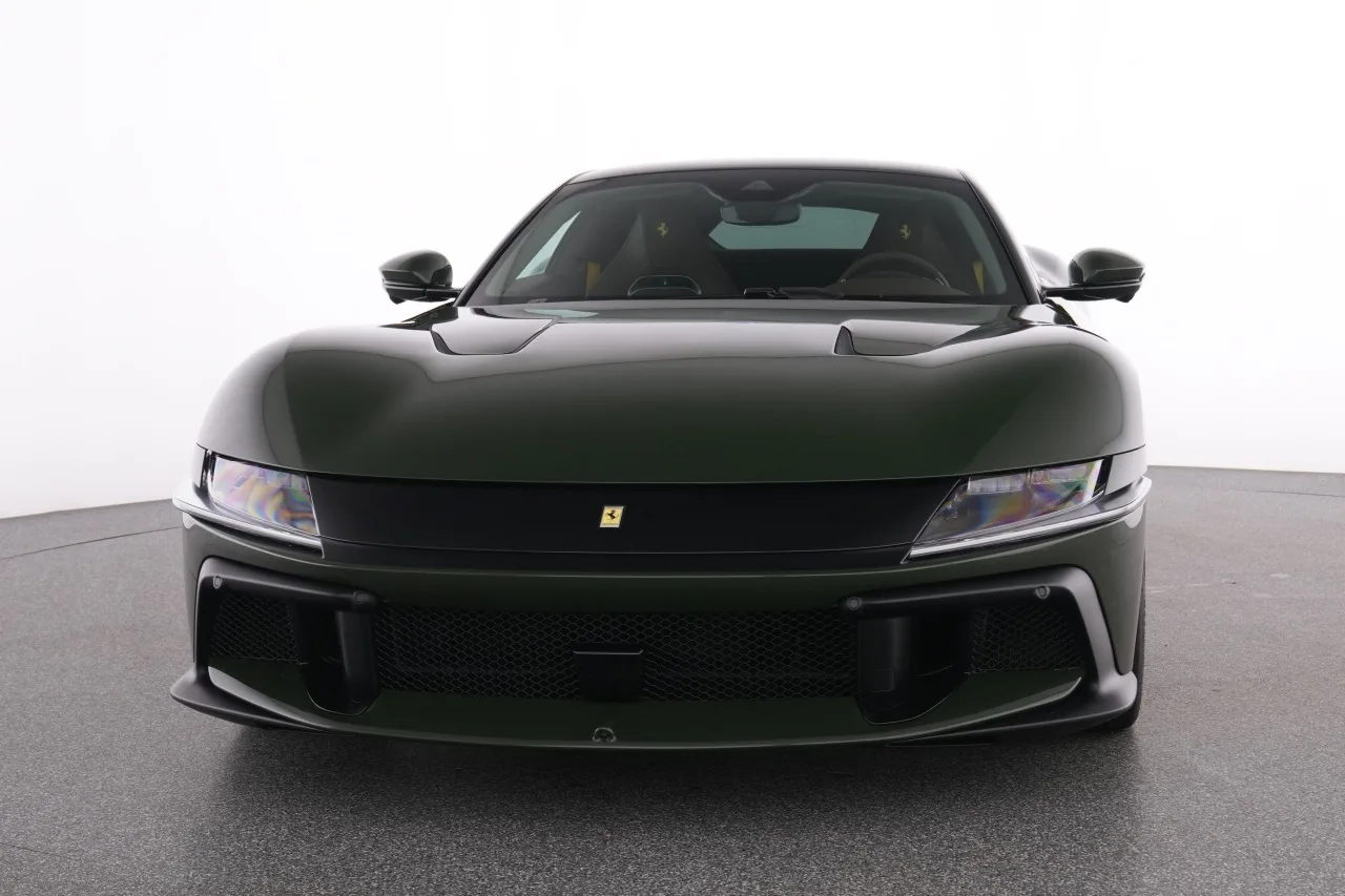 Ferrari 12Cilindri angeboten von einem Fachhändler in Meerbusch, Deutschland, Hauptfoto