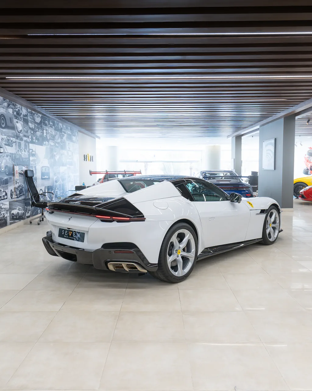 Ferrari 12Cilindri Spider angeboten von einem Supersportwagenhändler in Riyadh, Saudi-Arabien, Foto 6 von 21