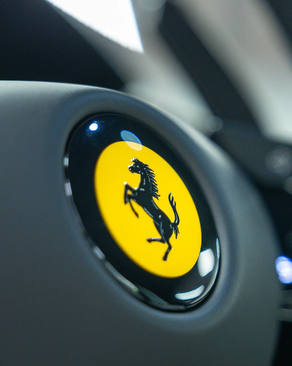 Ferrari 12Cilindri Spider angeboten von einem Supersportwagenhändler in Riyadh, Saudi-Arabien, Foto 20 von 21