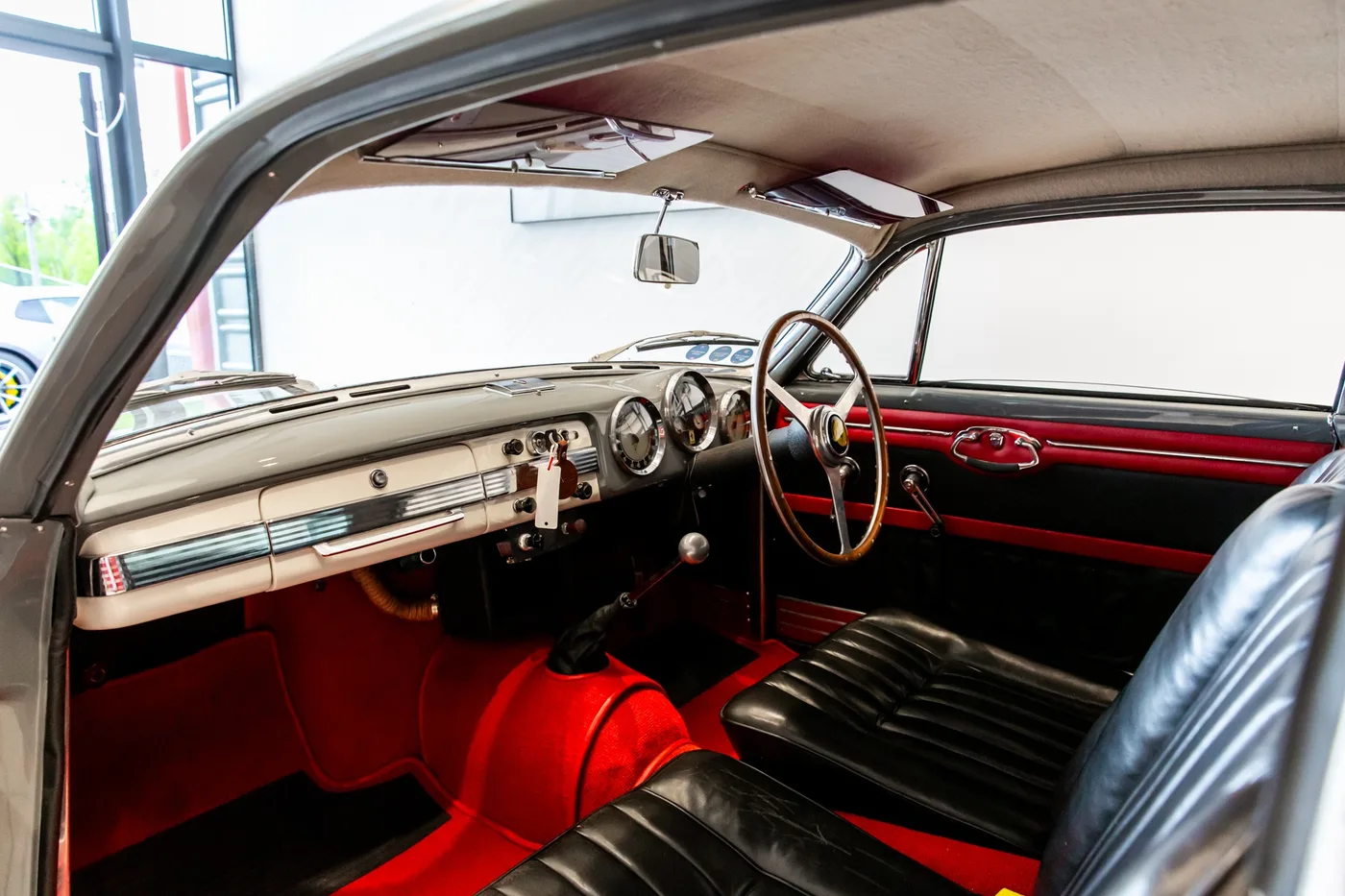 Ferrari 195 Inter offered by a specialist dealer in Hengelo, Netherlands, photo 5 of 15