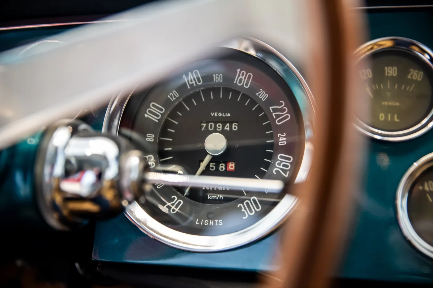 Ferrari 250 GT 2+2 offered by a specialist dealer in Hengelo, Netherlands, photo 13 of 15