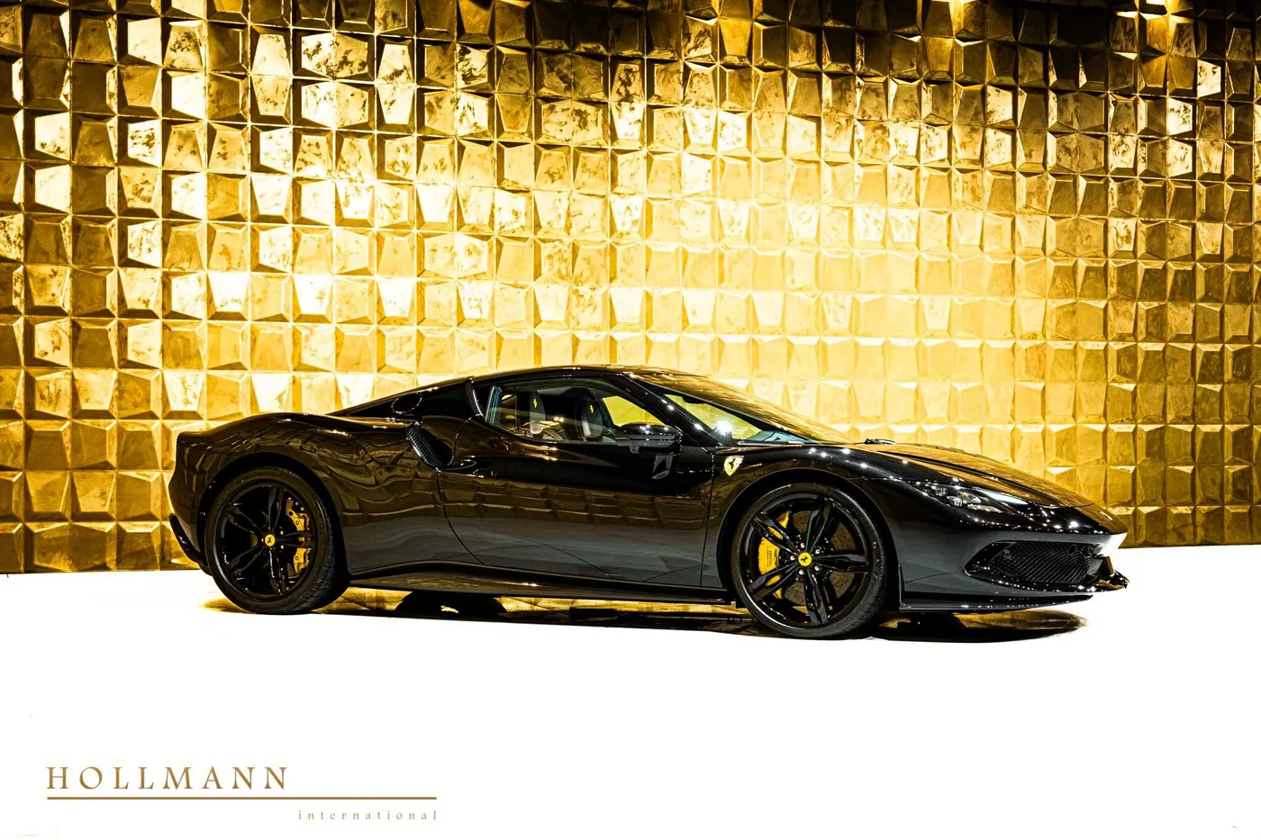 Ferrari 296 GTB offered by a specialist dealer in Stuhr, Germany, photo 7 of 8