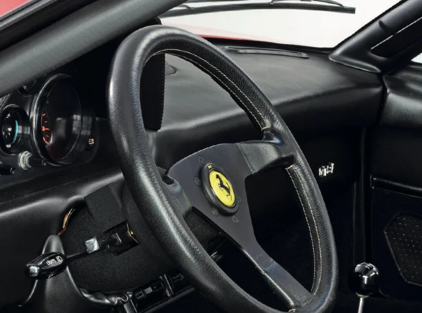1985 Ferrari 308 GTS QV proposée par un spécialiste de la voiture de collection à Lindau, Allemagne, photo 10 sur 11