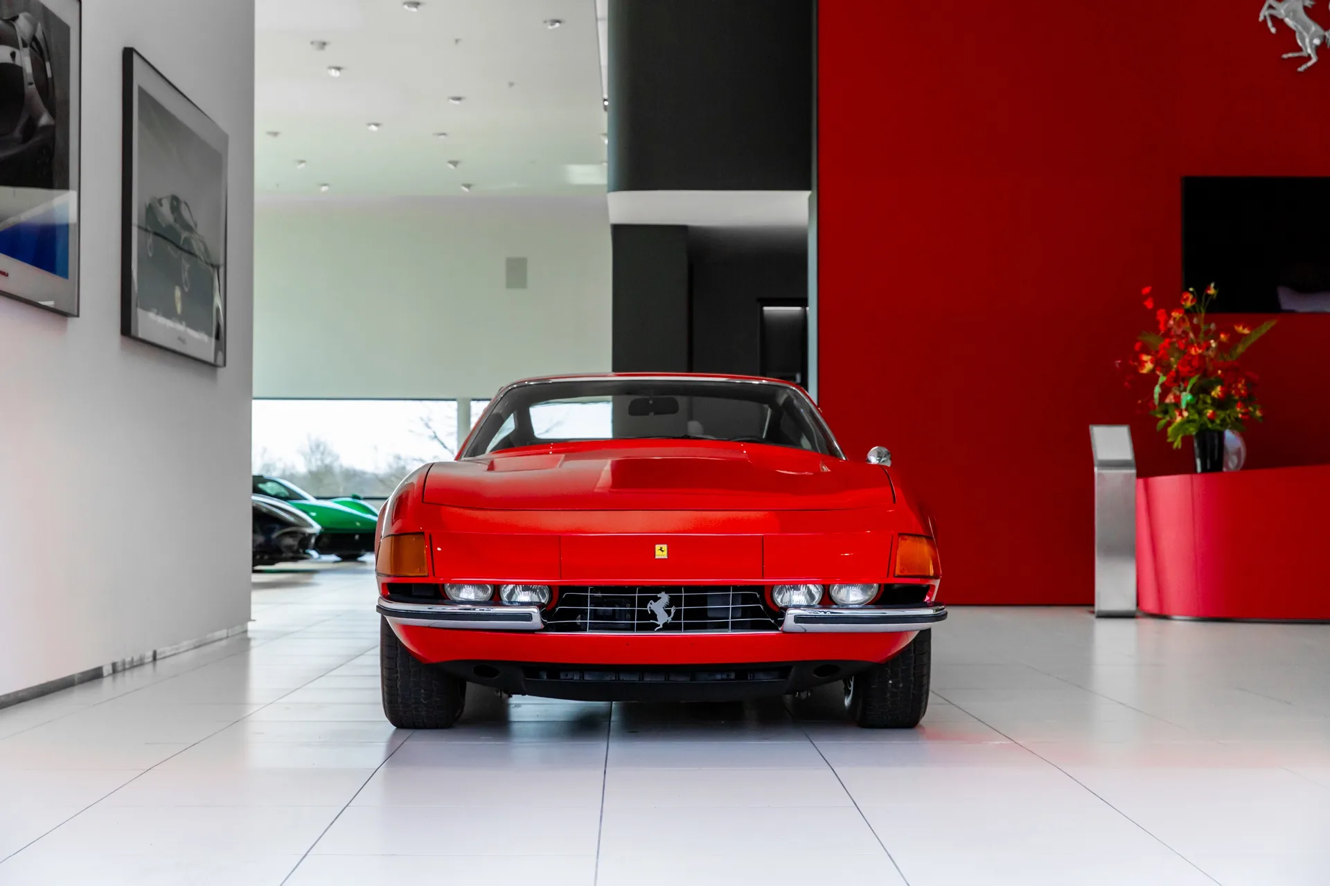 Ferrari 365 GTB/4 Daytona angeboten von einem Fachhändler in Hengelo, Niederlande, Hauptfoto