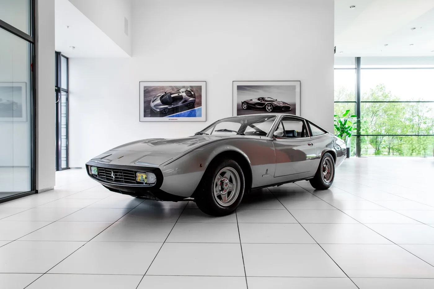 Ferrari 365 GTC/4 offered by a specialist dealer in Hengelo, Netherlands, photo 2 of 15